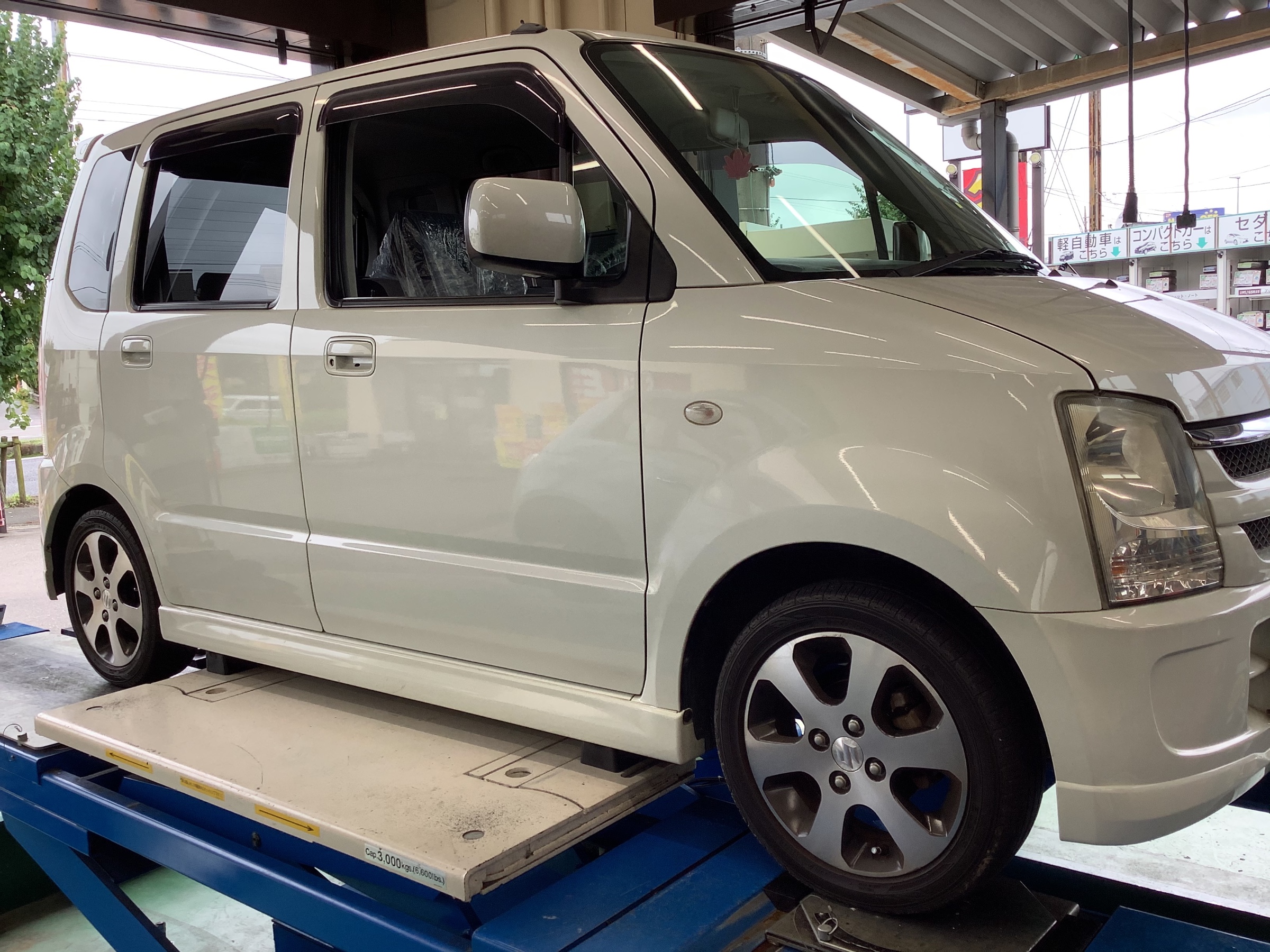 ワゴンR タイヤ交換 165/55R14 エコピアNH100C | スズキ ワゴンR