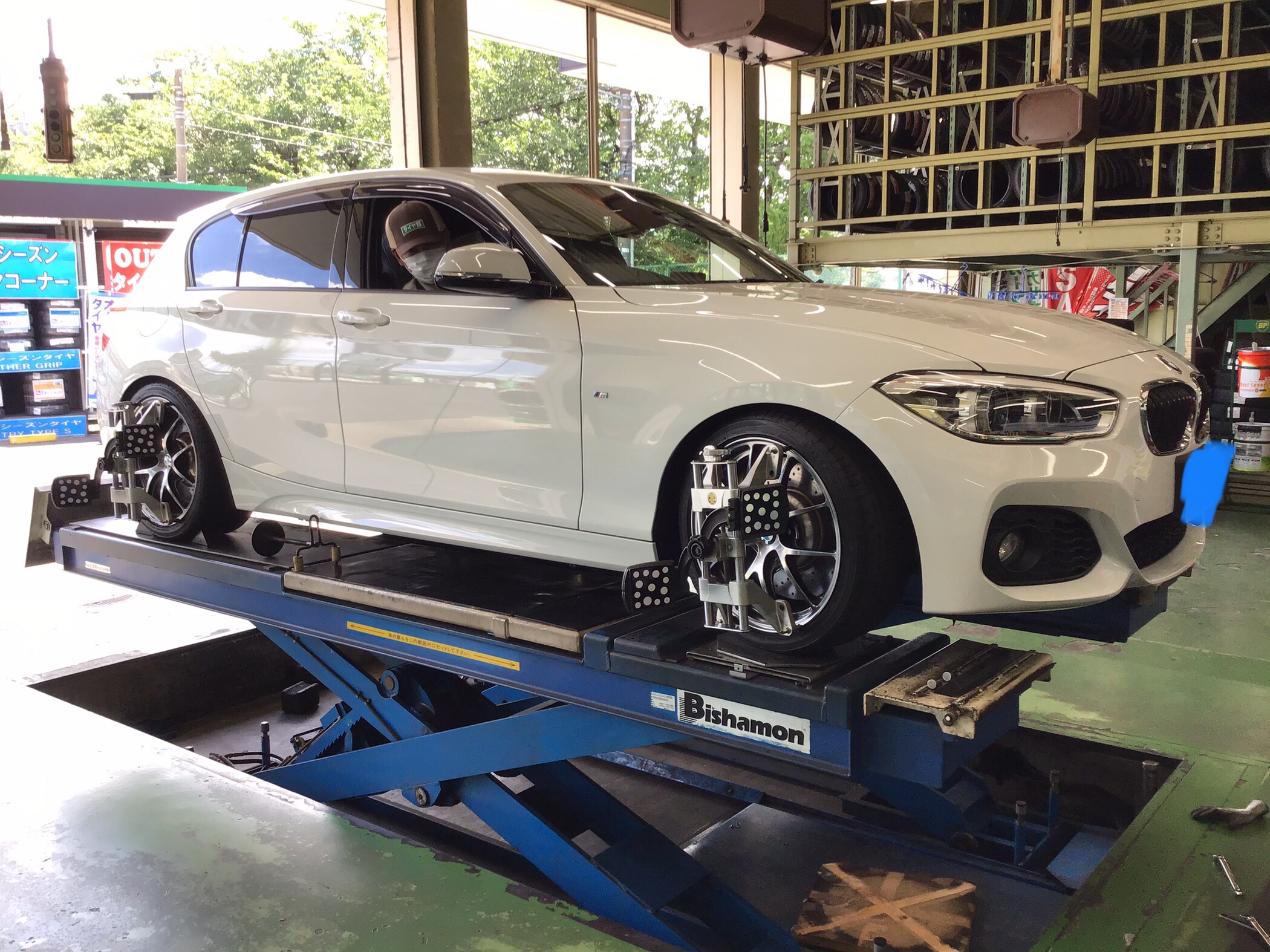 アライメント調整 サービス事例 タイヤ館 東久留米 東京都のタイヤ カー用品ショップ タイヤからはじまる トータルカーメンテナンス タイヤ館グループ