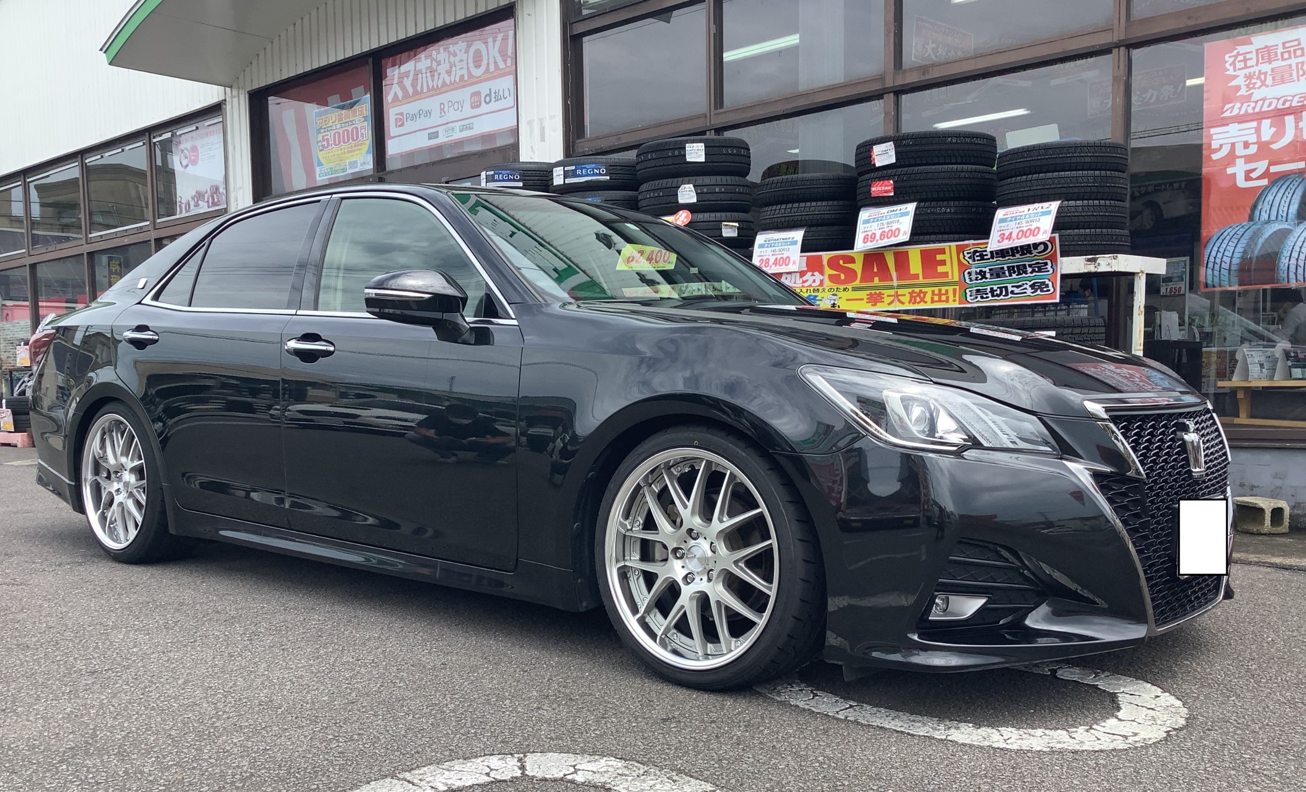 REGNOのタイヤはホントに静かです！210系クラウンアスリート17インチ純正アルミとREGNOの4本セット 210 クラウン 17 インチ アスリート 純正 レグノ 4本 BRIDGESTONE 中古