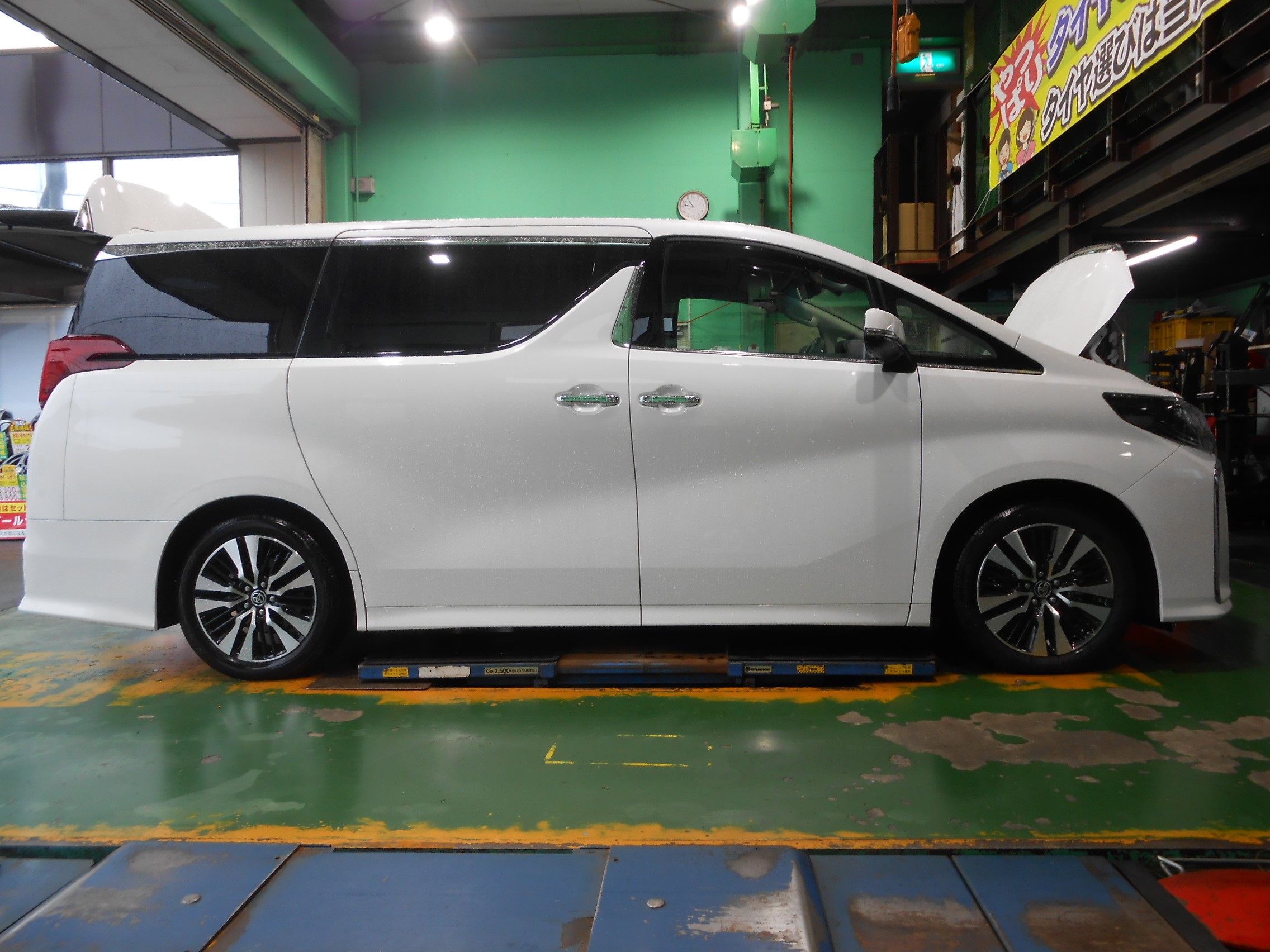 ◇30系アルファード TEIN FLEX・A 車高調取り付け♪◇ | 店舗お