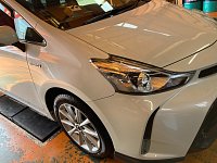 プリウスαのホテル+タイヤ トヨタ プリウスα タイヤ 交換！※215/50R17※ | 店舗おススメ情報