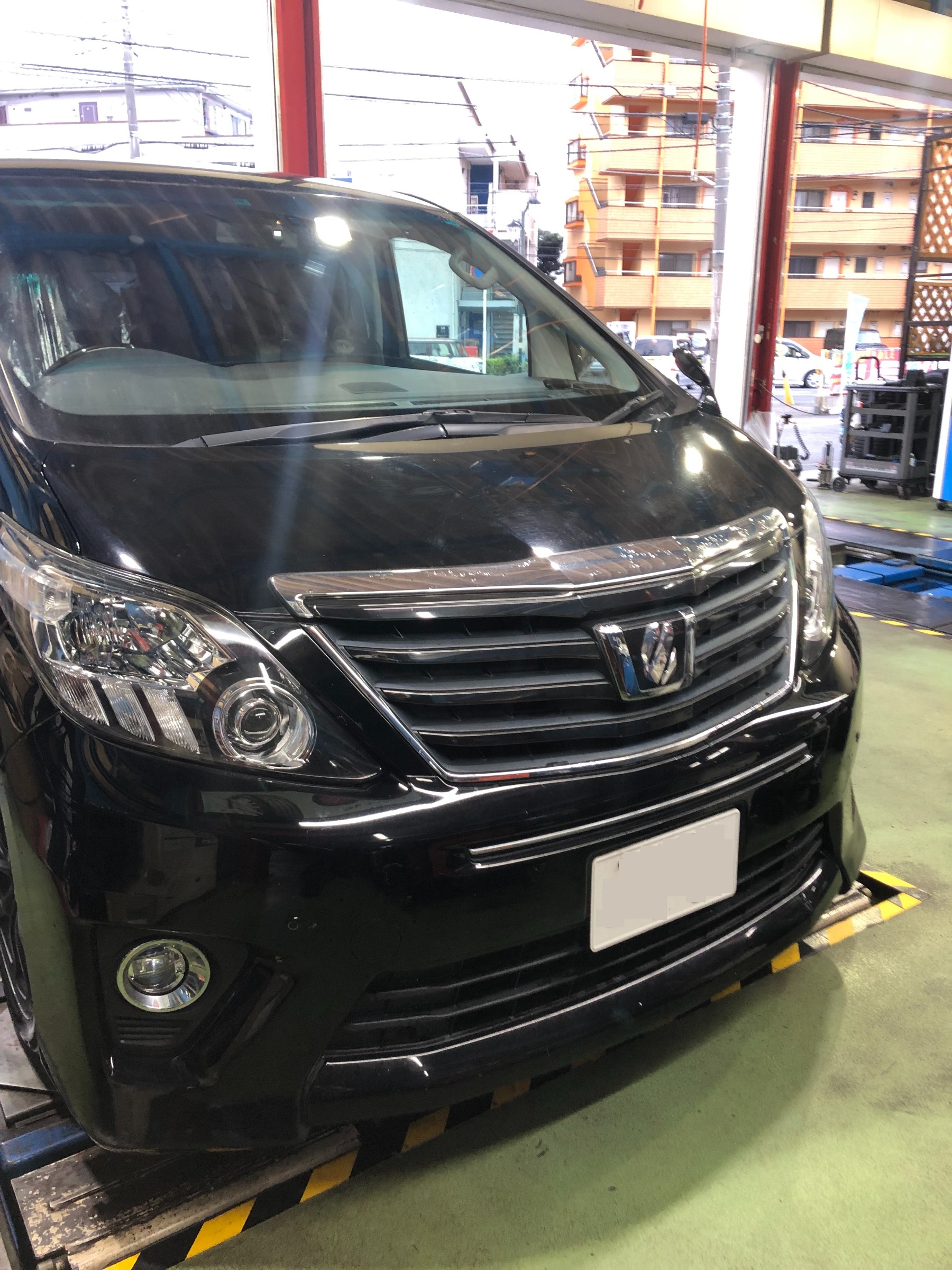 トヨタ アルファード【GGH20】 ホイール交換(#^.^#) | 店舗おススメ情報 | タイヤ館 新松戸（千葉県）