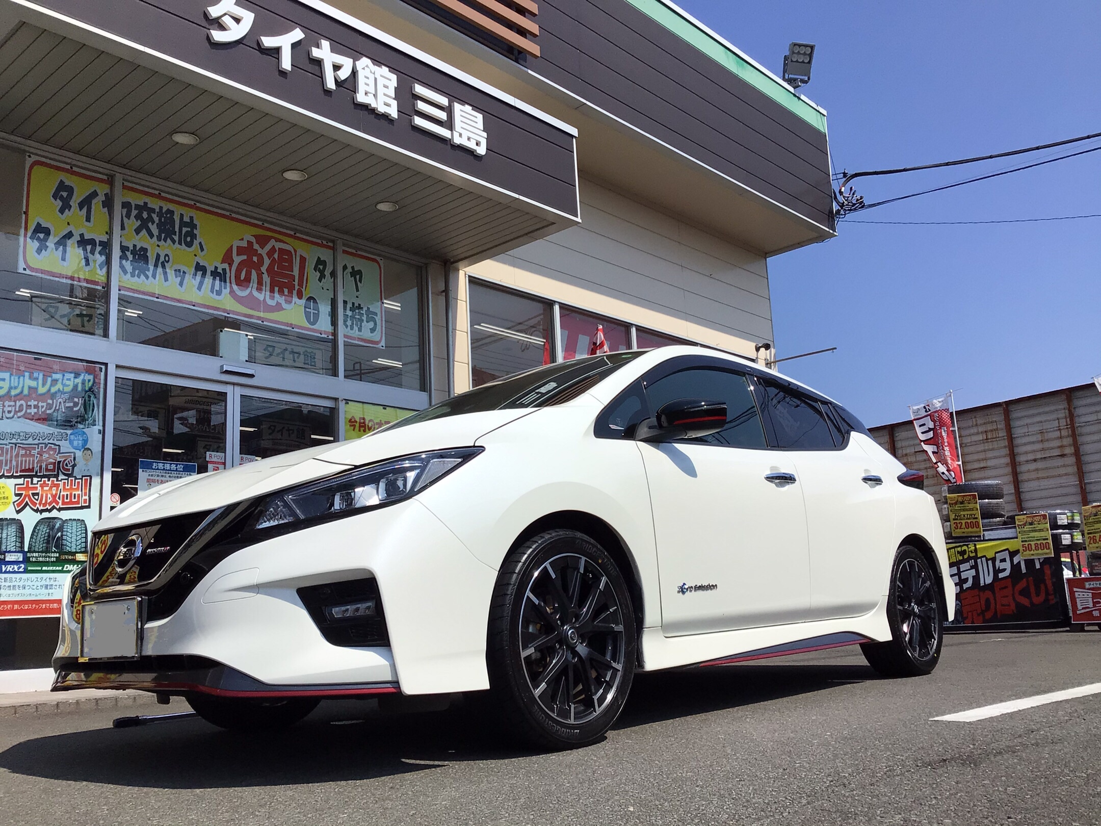 日産 リーフニスモ タイヤ交換+ハブ防錆コーティング施工 | 店舗お 