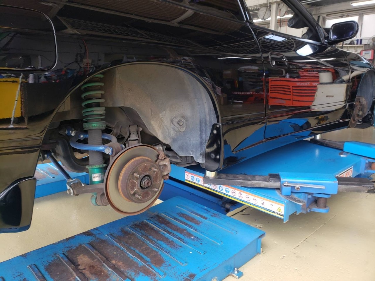 S13シルビア オーリンズ車高調取付 | スタッフ日記 | タイヤ館 千葉
