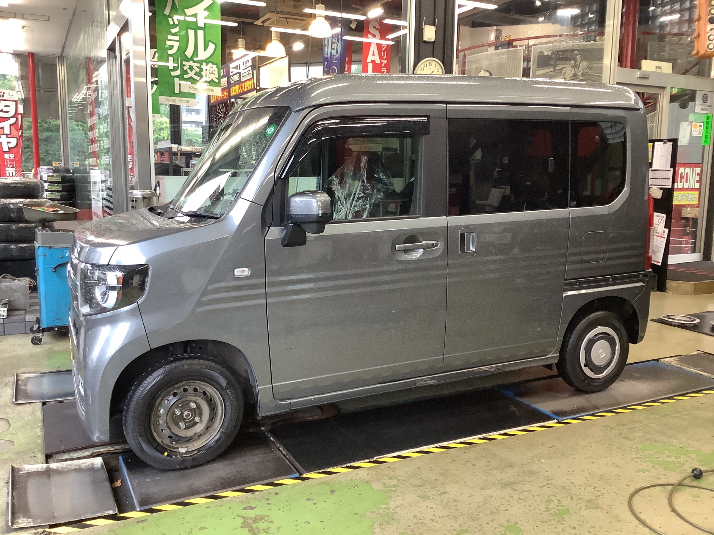 ホンダ N-VAN タイヤ交換 | ホンダ N-VAN タイヤ タイヤ・ホイール関連