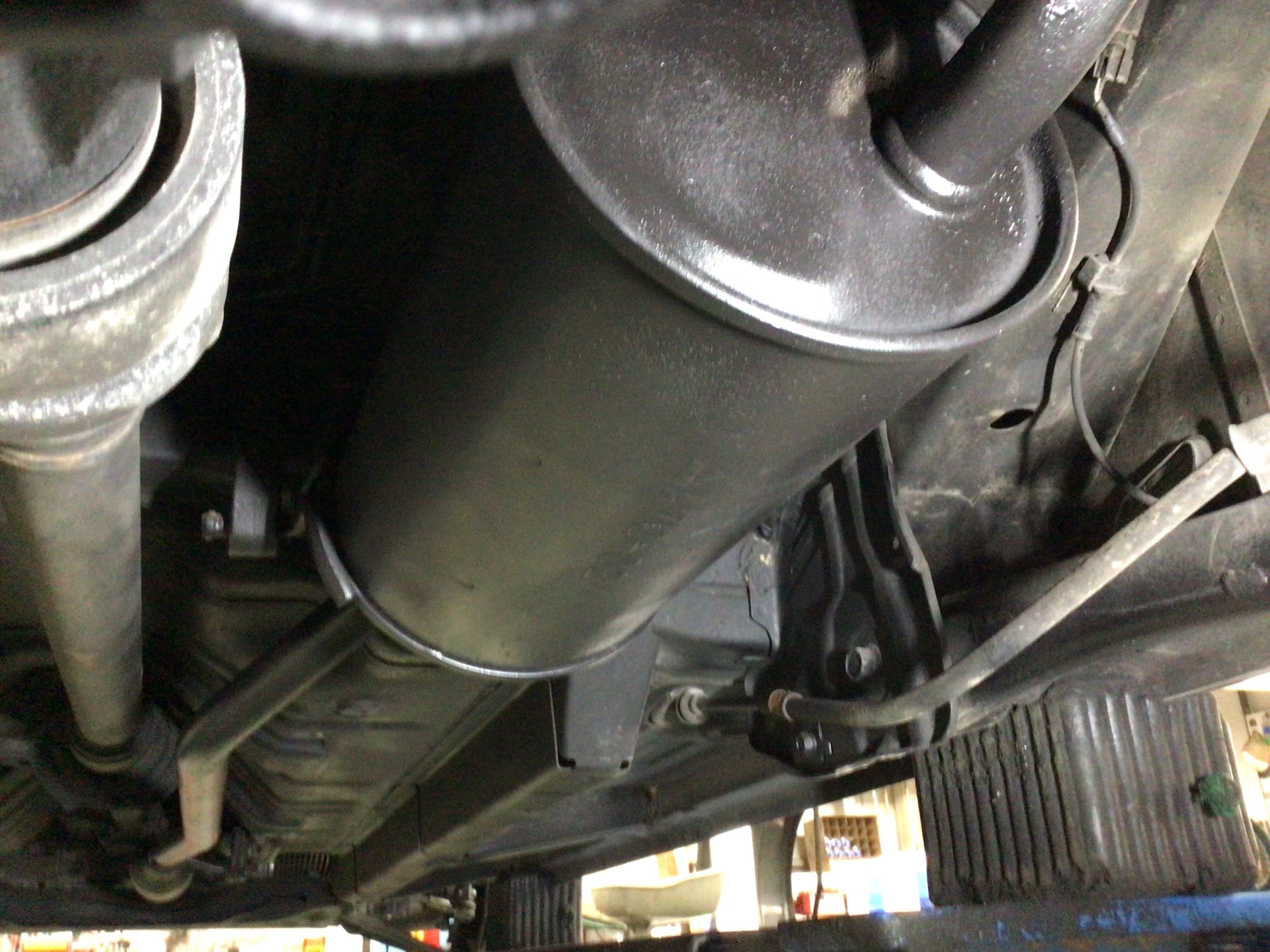 マフラーブラック防錆塗装施工しました 日産 デイズ その他 その他 下廻りサビ止め スタッフ日記 タイヤ館 屯田 タイヤからはじまる トータルカーメンテナンス タイヤ館グループ