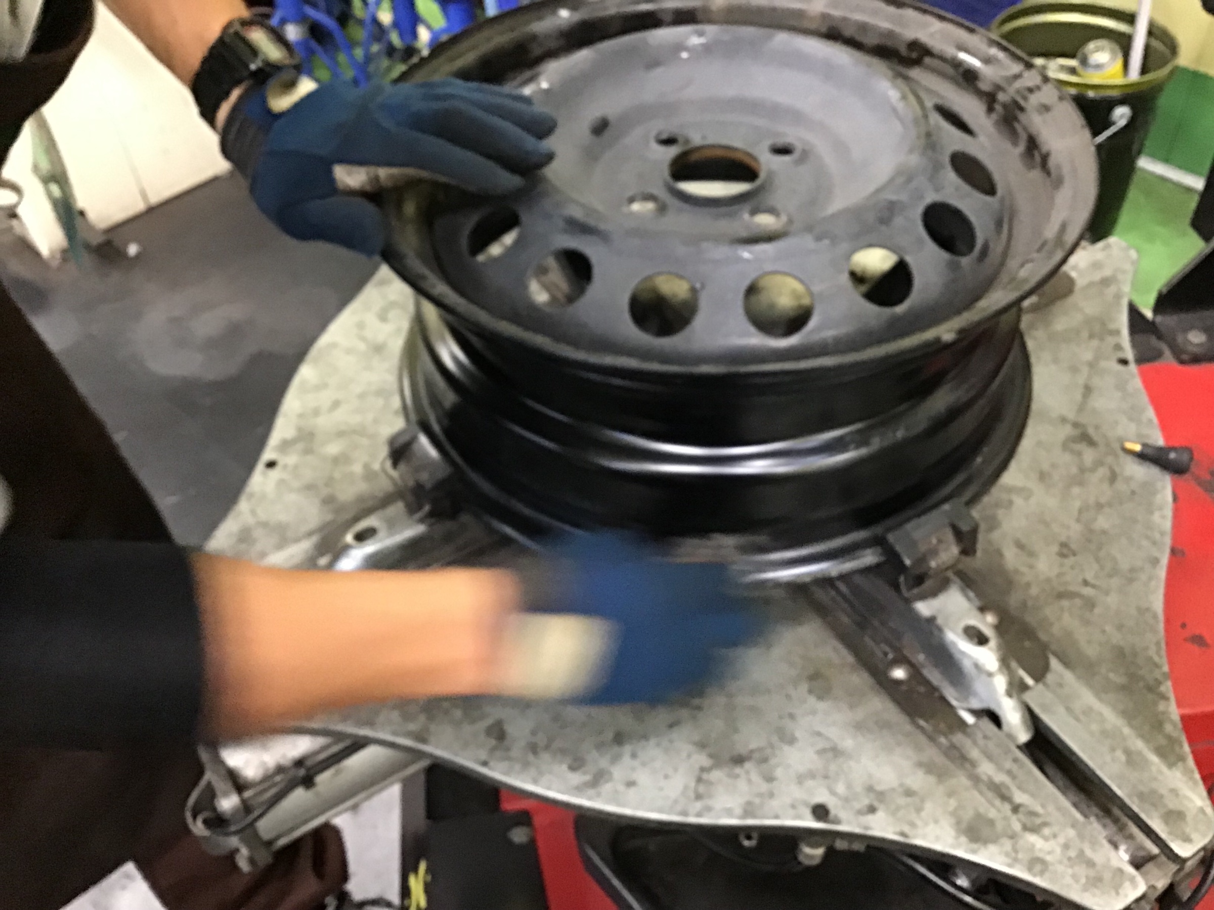 TOYOTA アクア(NHP-10) タイヤ交換 | トヨタ アクア タイヤ タイヤ