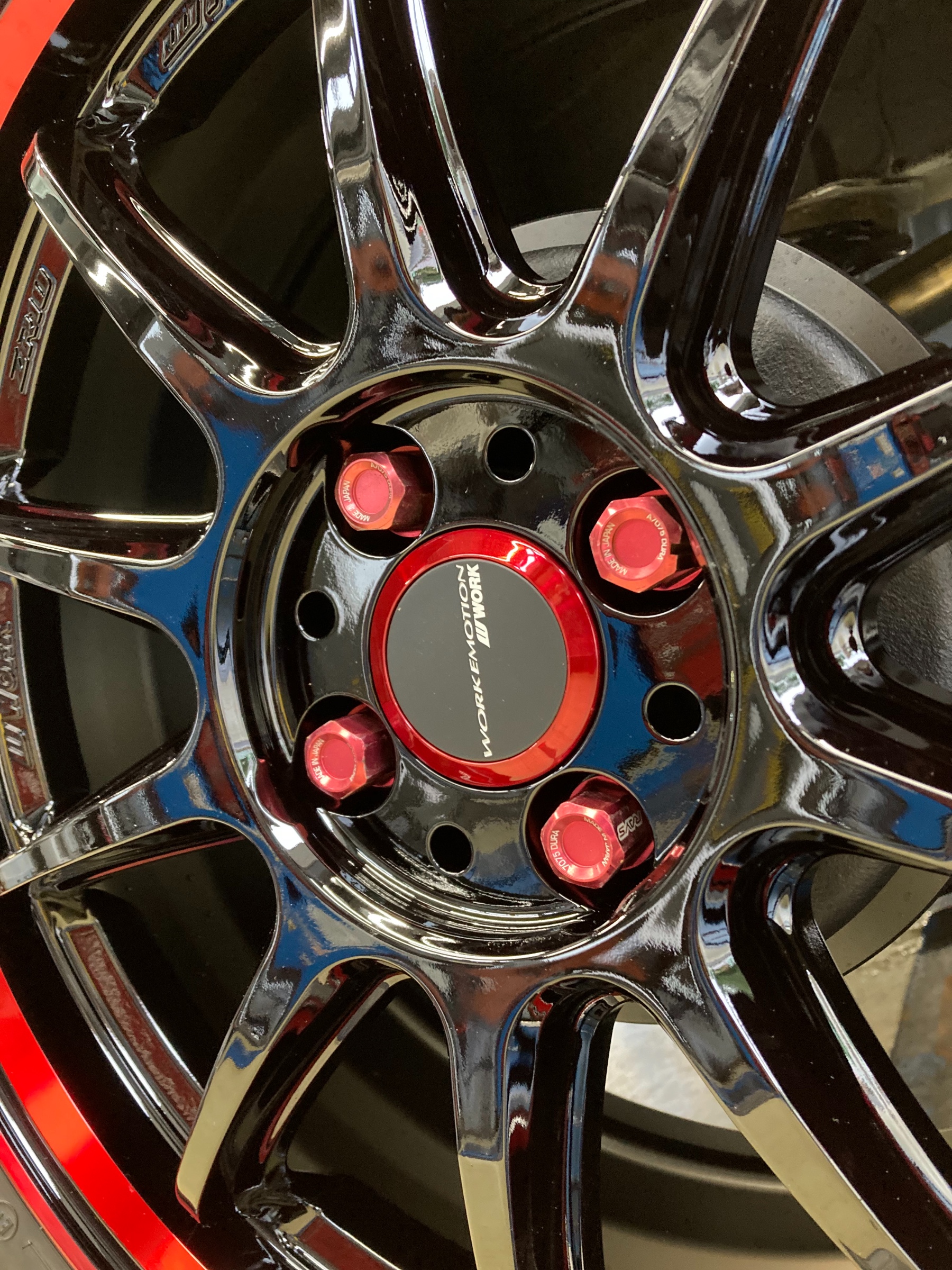ロッキー『WORK エモーションZR10 17インチ』取付 | 店舗