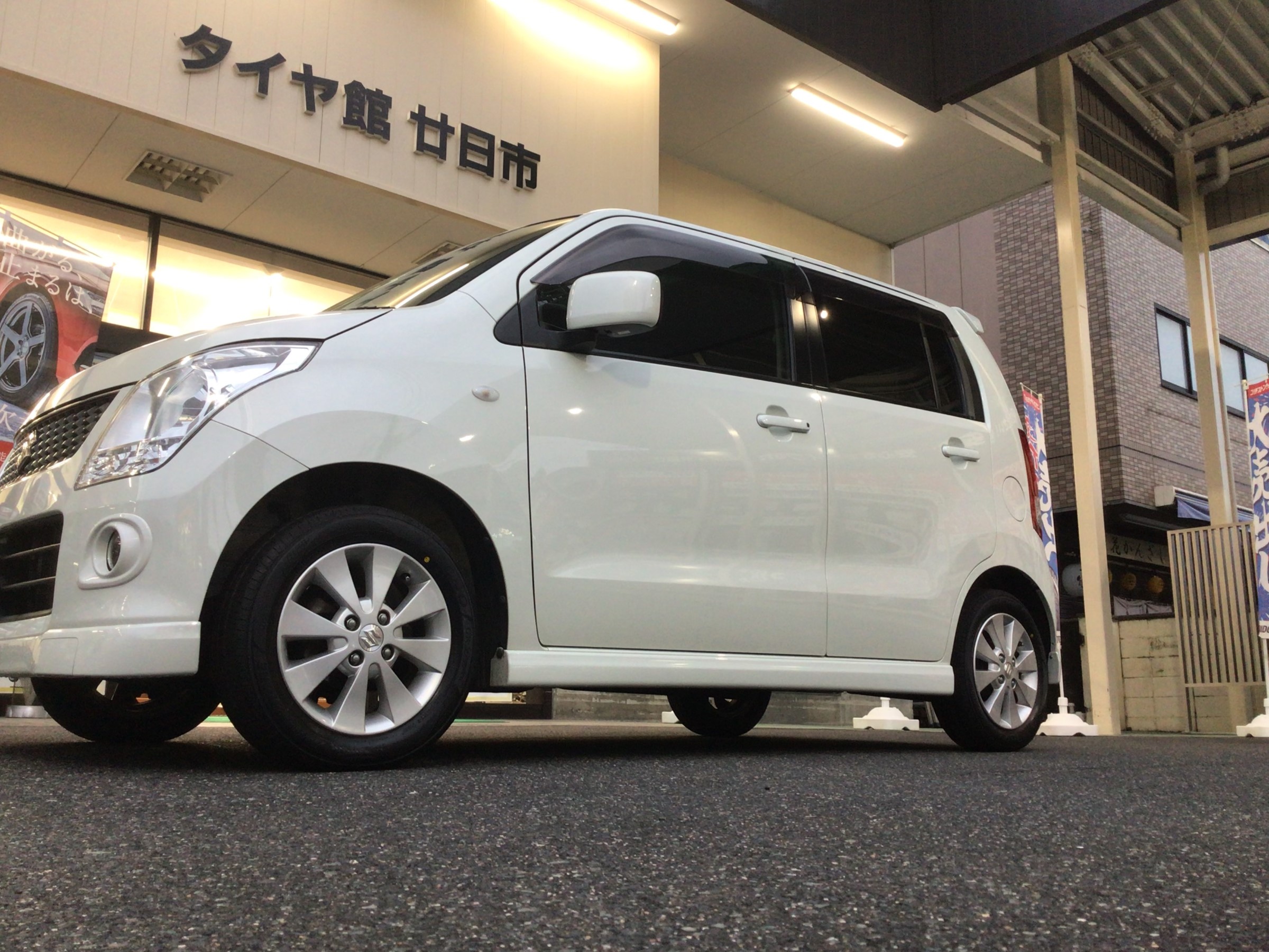 スズキ ＭＨ２３Ｓ型ワゴンＲ 夏タイヤ交換＆アライメント調整