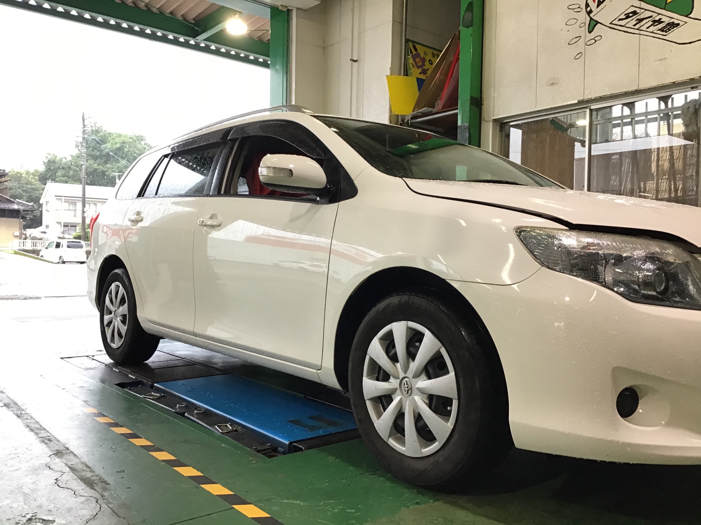 カローラフィルダー 140系 車高調取り付け トヨタ カローラフィールダー メンテナンス商品 パーツ取付 サスペンション取付 サービス事例 タイヤ館 中津川 岐阜県のタイヤ カー用品ショップ タイヤからはじまる トータルカーメンテナンス タイヤ館グループ