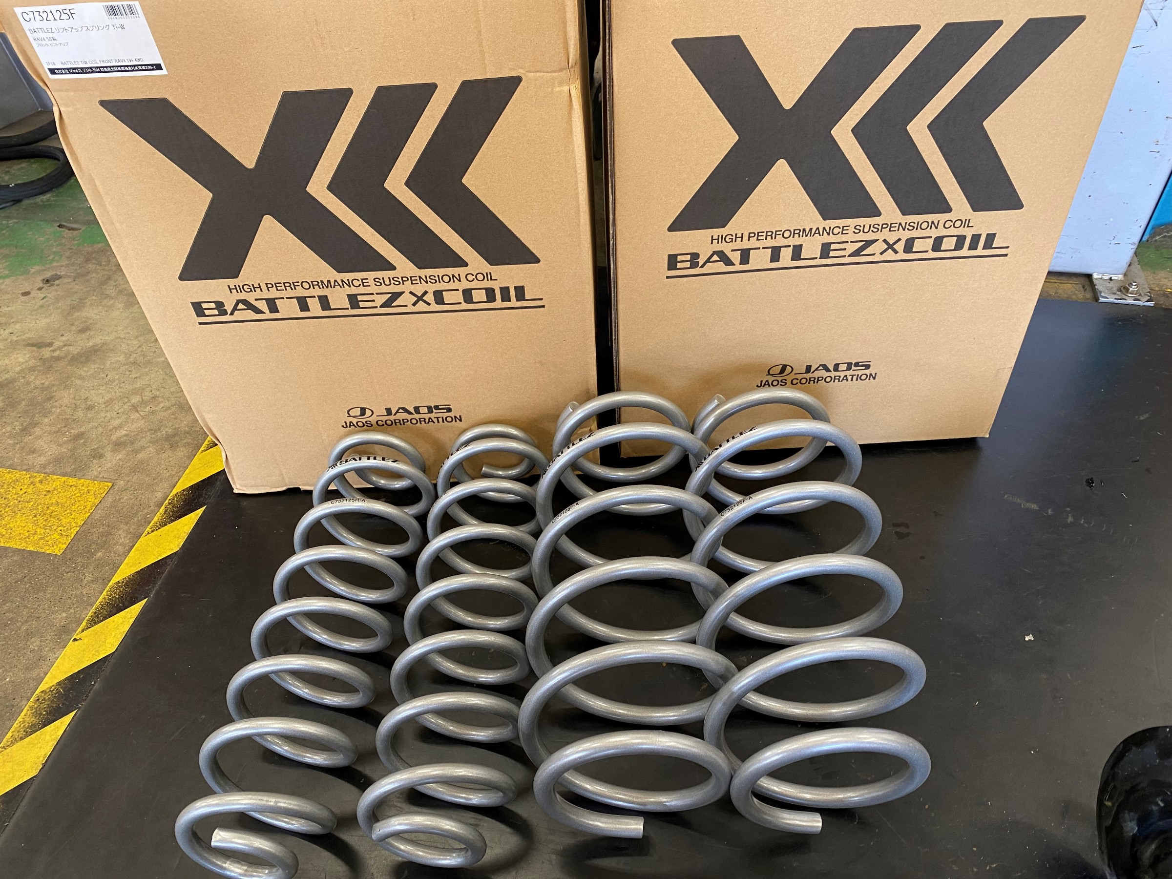 RAV4 JAOS（ジャオス）BATTLEZ リフトアップスプリングTi-W お取付致し