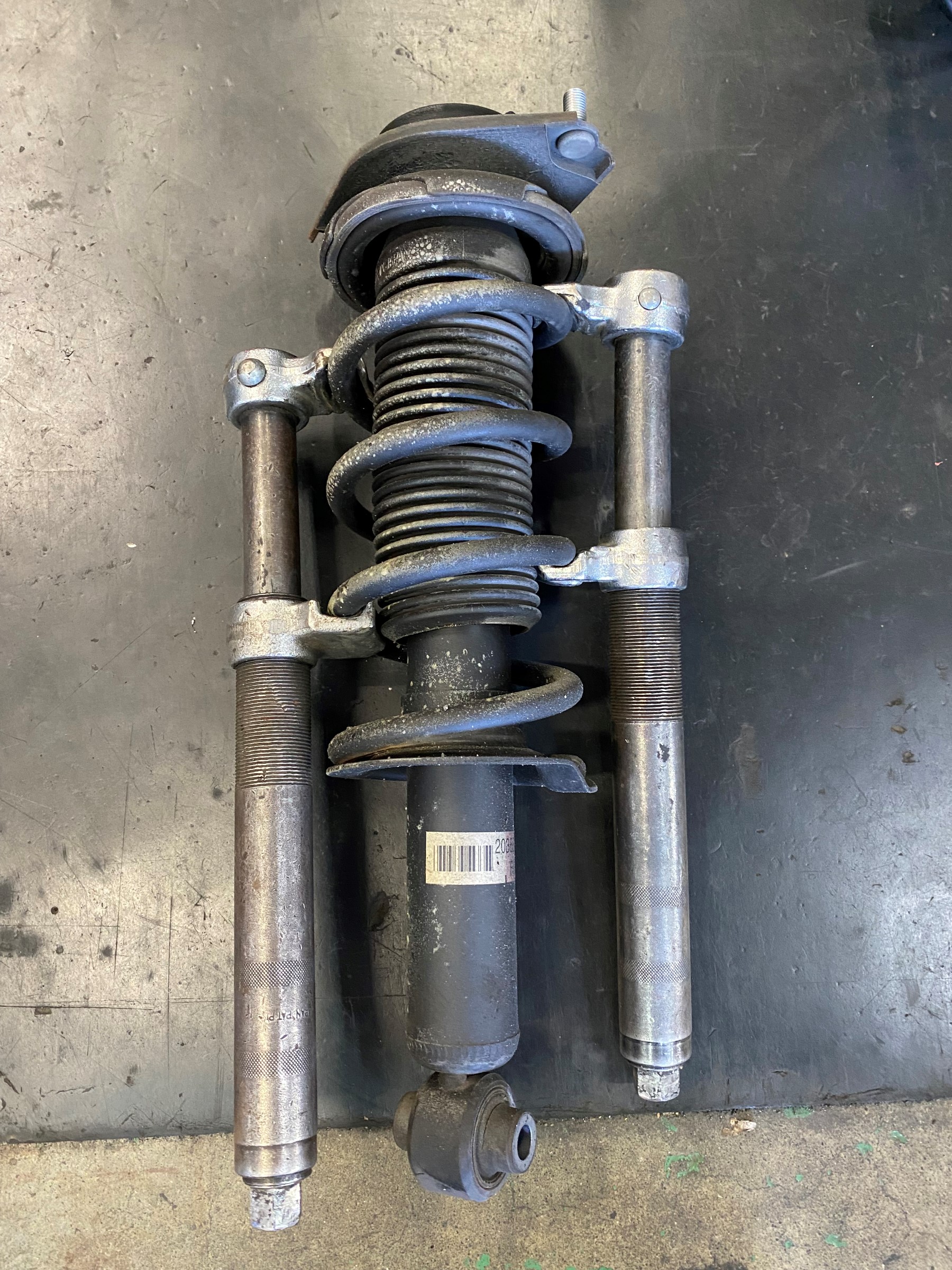 スバル インプレッサ WRX STI (GVB)にダウンサスと4輪アライメント