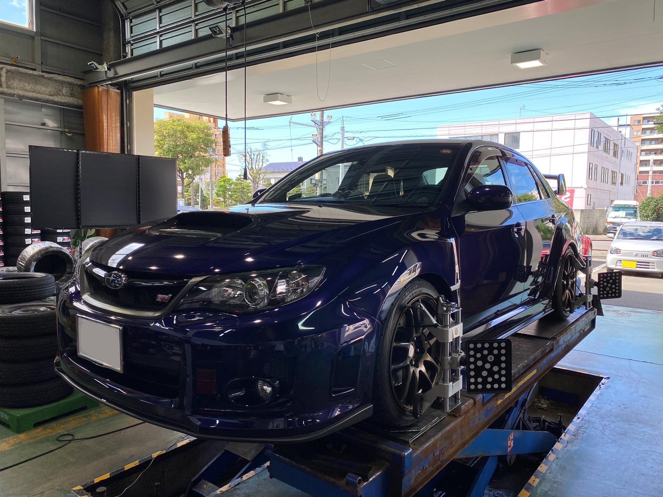 スバル純正オプション　STIダウンサス スバル インプレッサ WRX STI (GVB)にダウンサスと4輪