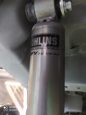 200系ハイエース 6型 Genb & OHLINS で 乗り心地 チューンな2 200系ハイエース 6型 Genb & OHLINS で 乗り心地 チューンな2