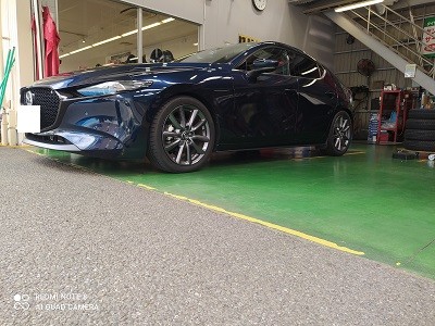マツダ3 BP系 ファストバック ブリッツZZR車高調とりつけました