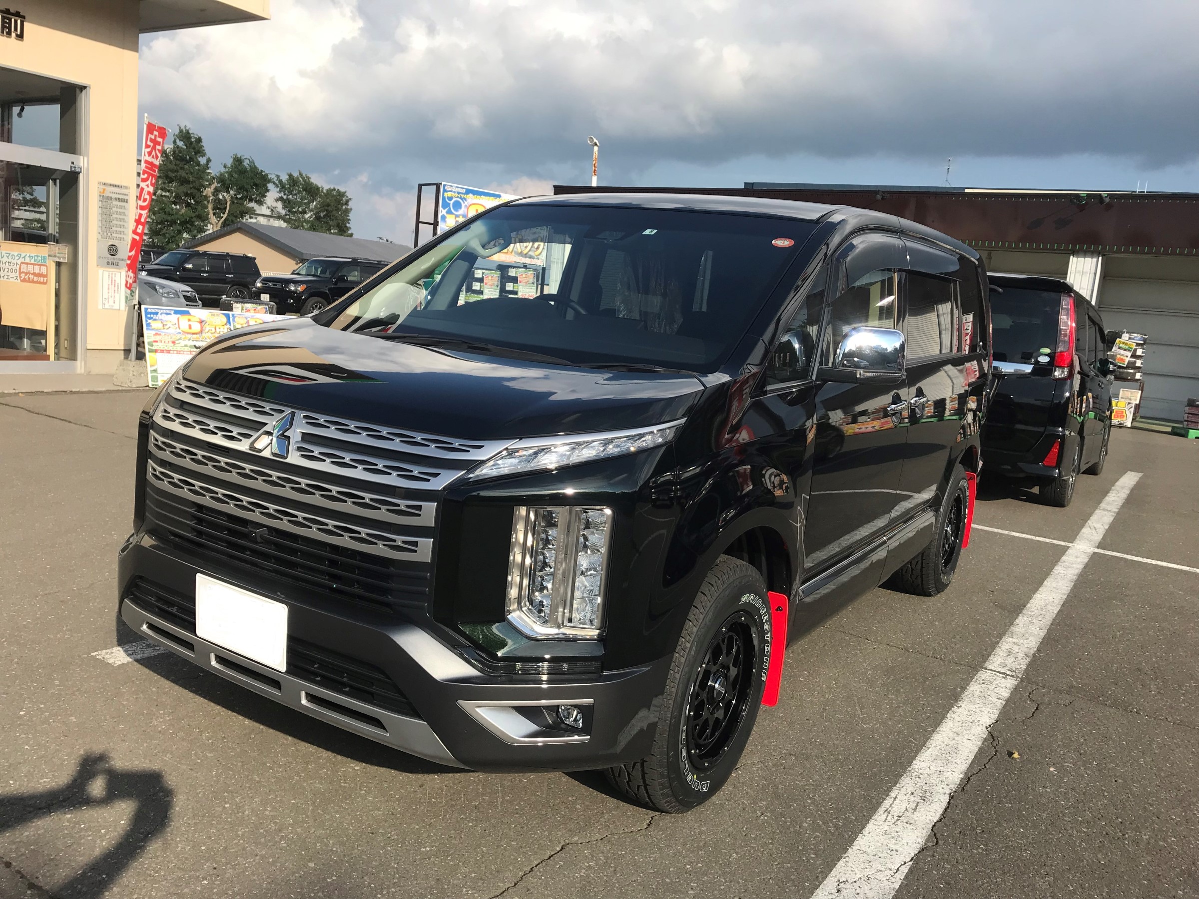 デリカD5 x RAYS TEAM DAYTONA M9 | 店舗おススメ情報 | タイヤ
