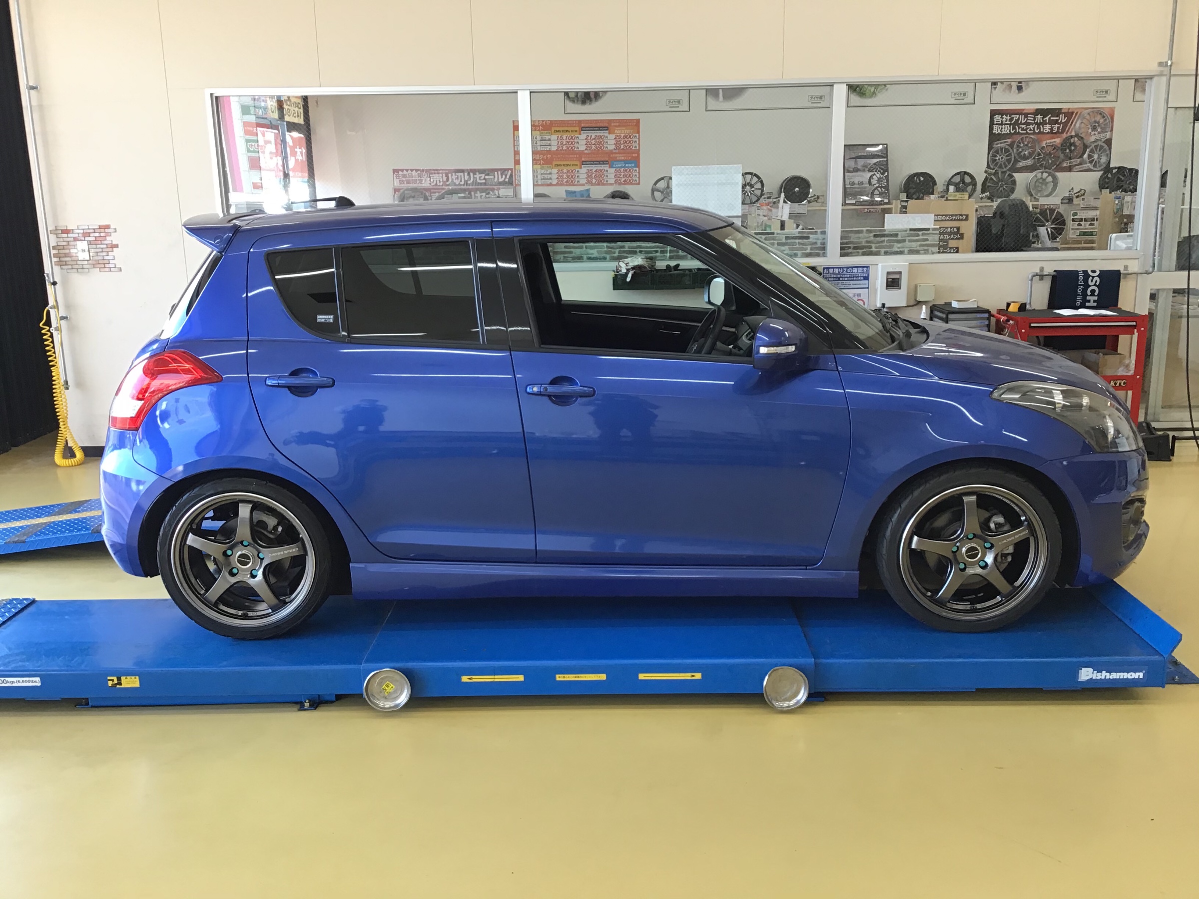 スイフトスポーツ(ZC32S) ホイール交換 | 店舗おススメ情報