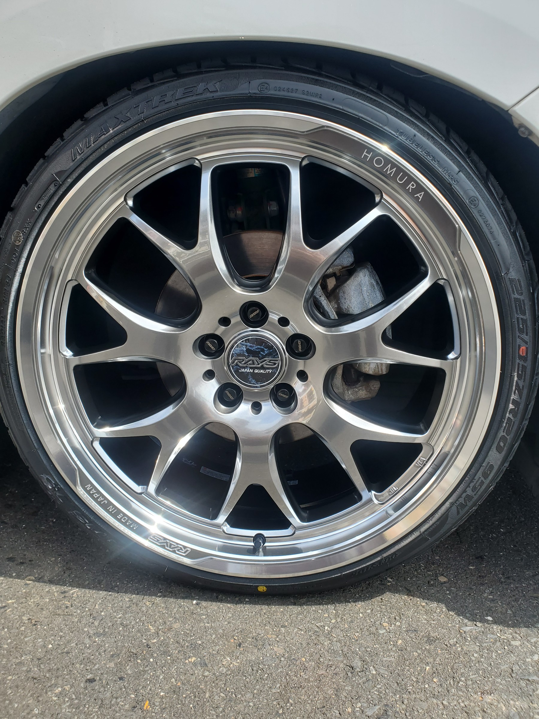 RAYS HOMURA 2x7RA 新作 装着!! | 店舗おススメ情報 | タイヤ館