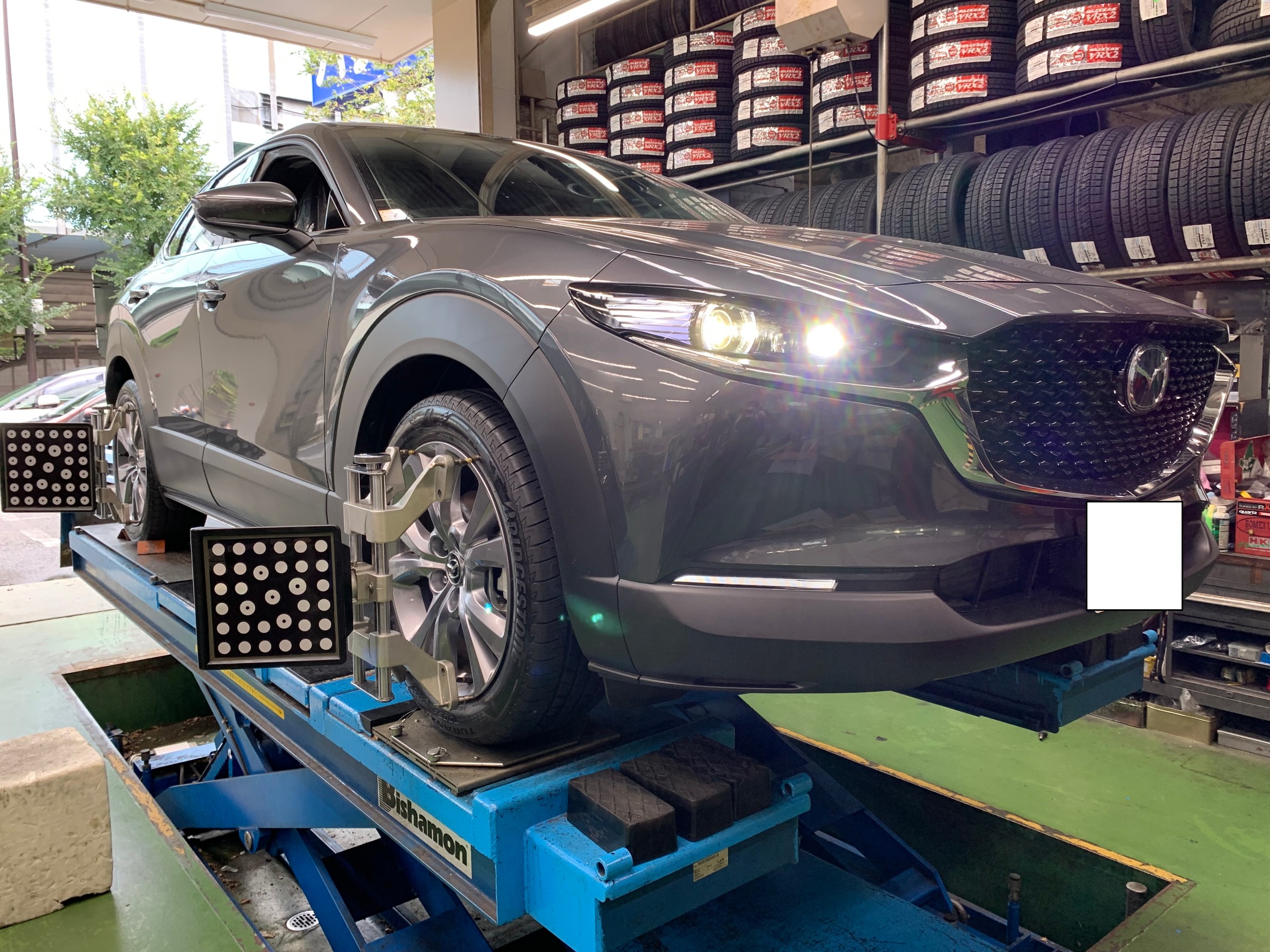 マツダ CX-30 タイヤ交換 アライメント作業を行いました。 | マツダ CX