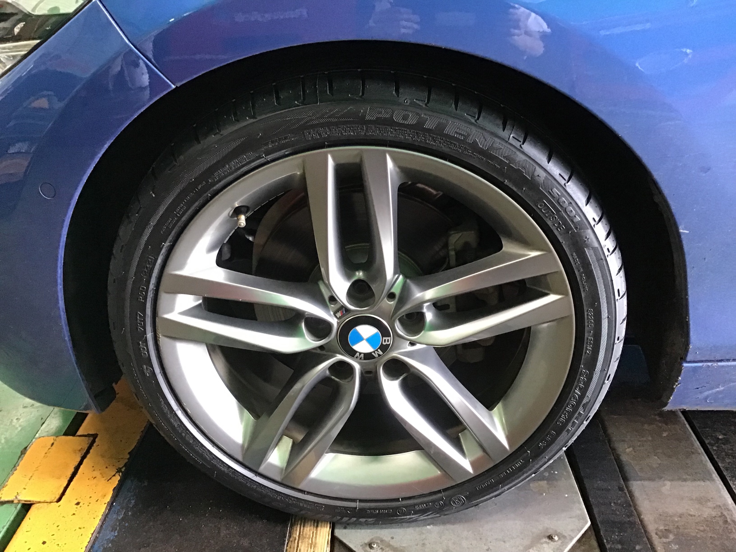 BMW118ℹ︎純正アルミホイール　スタッドレス