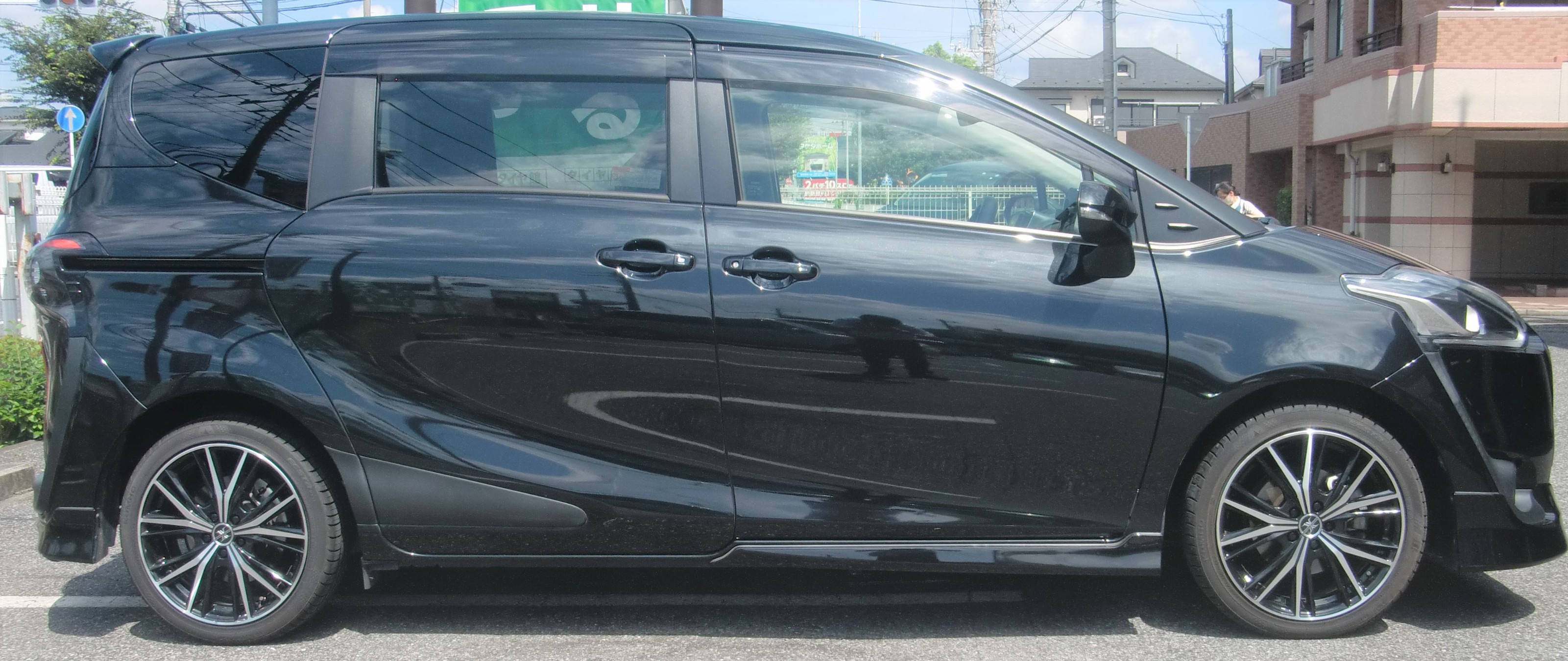 Nsp170g型シエンタ ローダウンスプリングのお取り付け アライメント調整 トヨタ シエンタ その他 パーツ取付 サスペンション取付 技術サービスブログ タイヤ館 鎌ヶ谷 千葉県のタイヤ カー用品ショップ タイヤからはじまる トータルカーメンテナンス