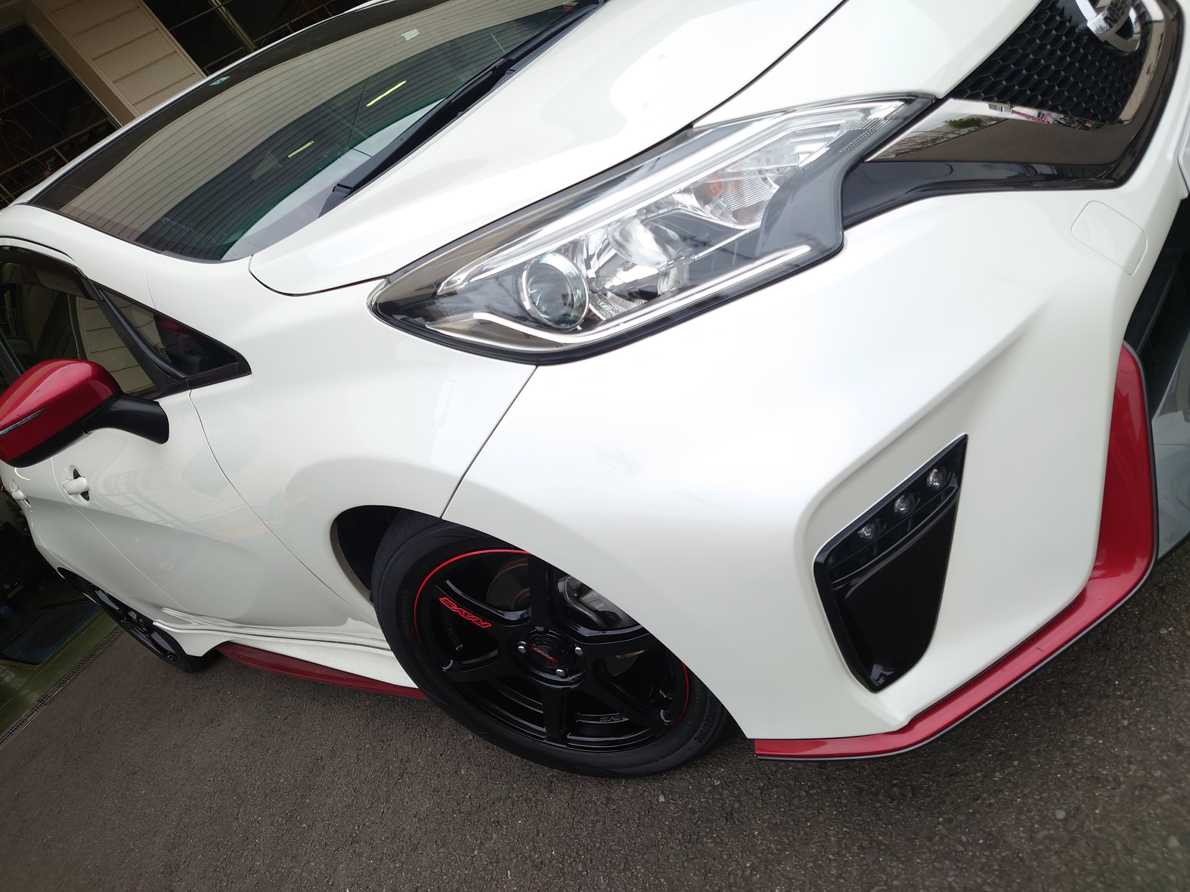 RAYS ”57C6 TIME ATTACK EDITION” ＆REGNO E12ノート 装着！ | 日産