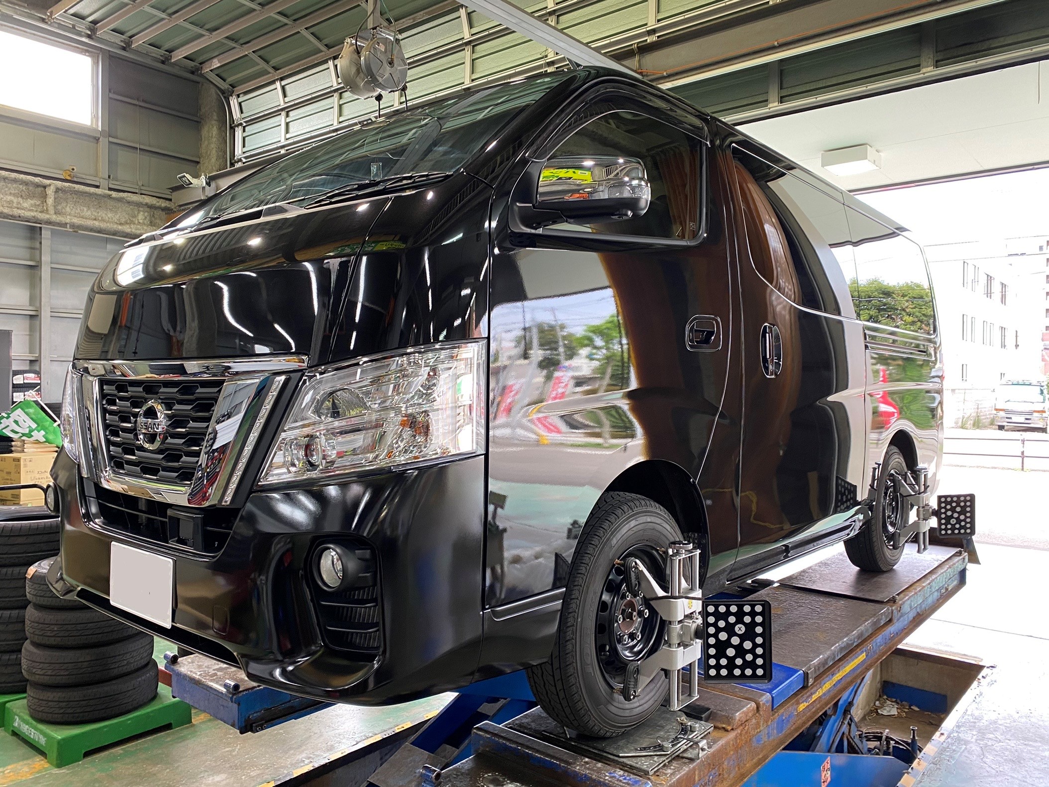 ニッサン NV350キャラバン(E26)のショック＆スタビライザー交換！ | 日産 NV350キャラバン その他 パーツ取付 > 足回り関係取付 |  サービス事例 | タイヤ館 桑園 | タイヤからはじまる、トータルカーメンテナンス タイヤ館グループ