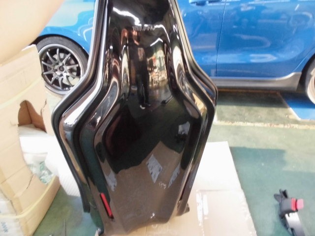 スズキ スイフトスポーツZC33 RECARO RCS お取り付け | 店舗お