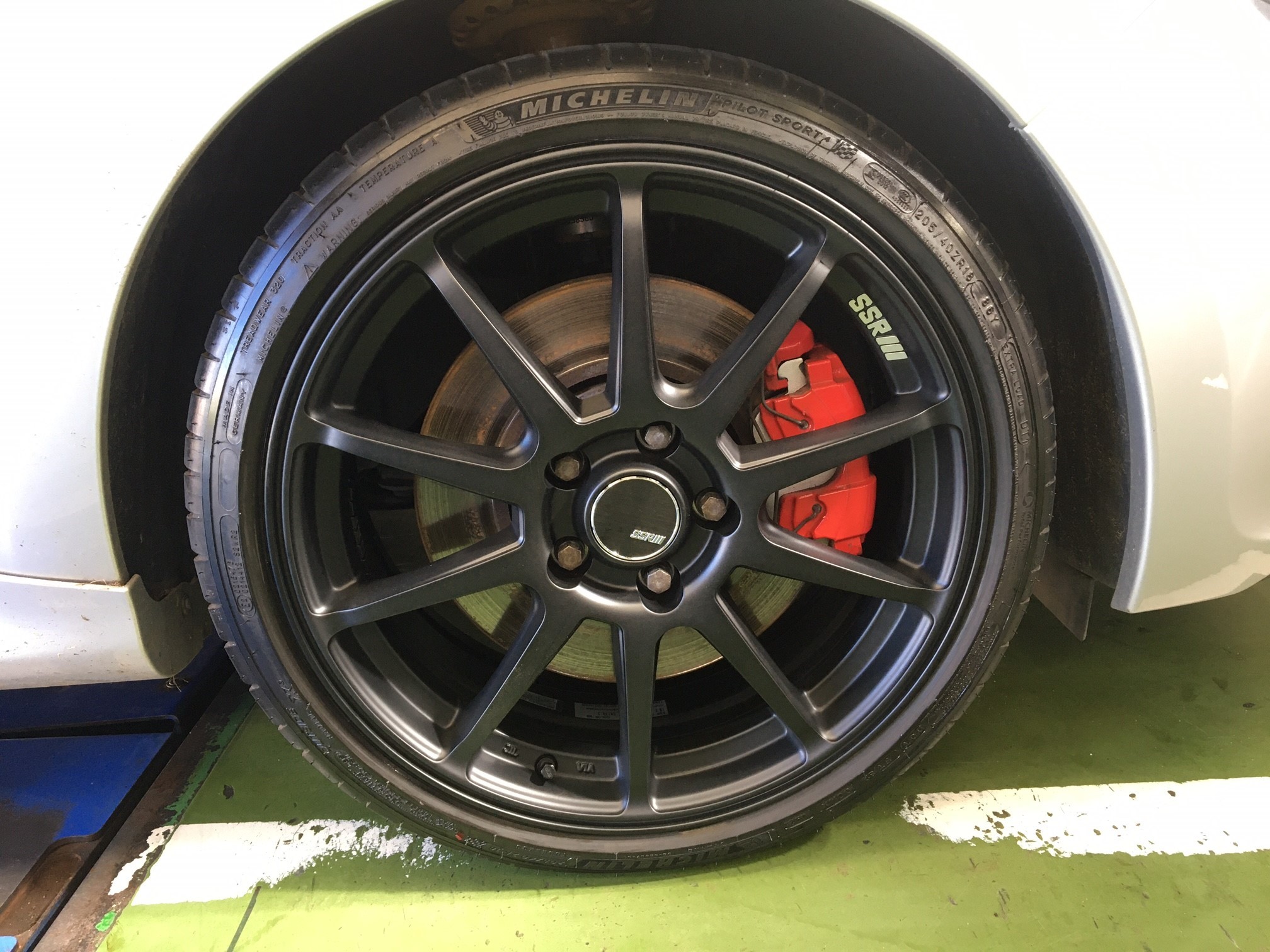 ルノー・ルーテシアRS・RM5M1】 ホイール交換 | 店舗おススメ