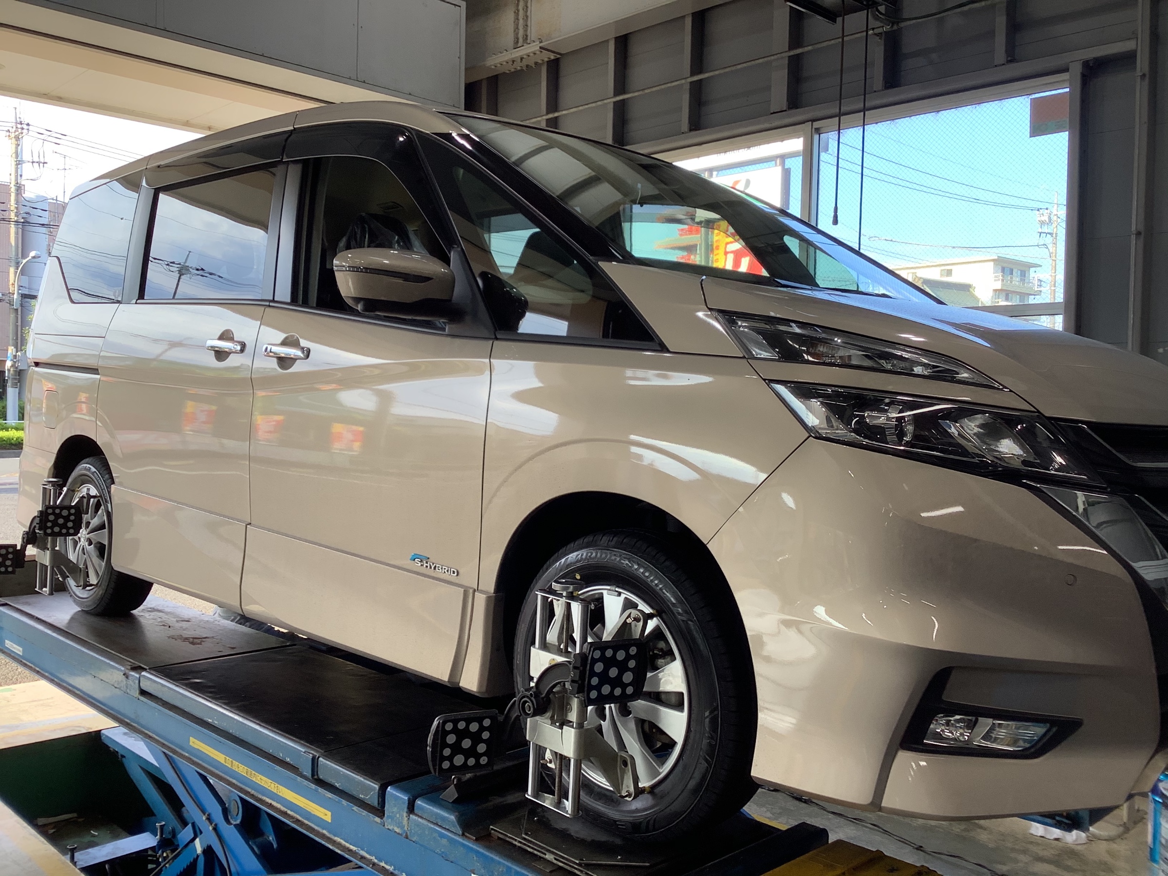 セレナC27 新品タイヤ交換&アライメント調整‼︎ | 日産 セレナ タイヤ