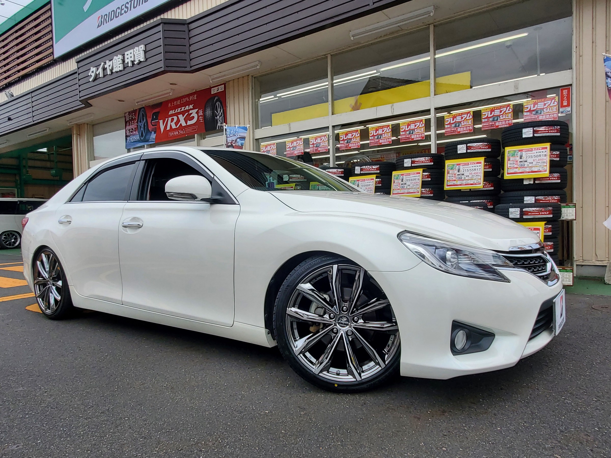 130マークx Kranze Graben 680evo 19インチ サービス事例 タイヤ館 甲賀 京都府 滋賀県のタイヤからはじまる トータルカーメンテナンス タイヤ館グループ