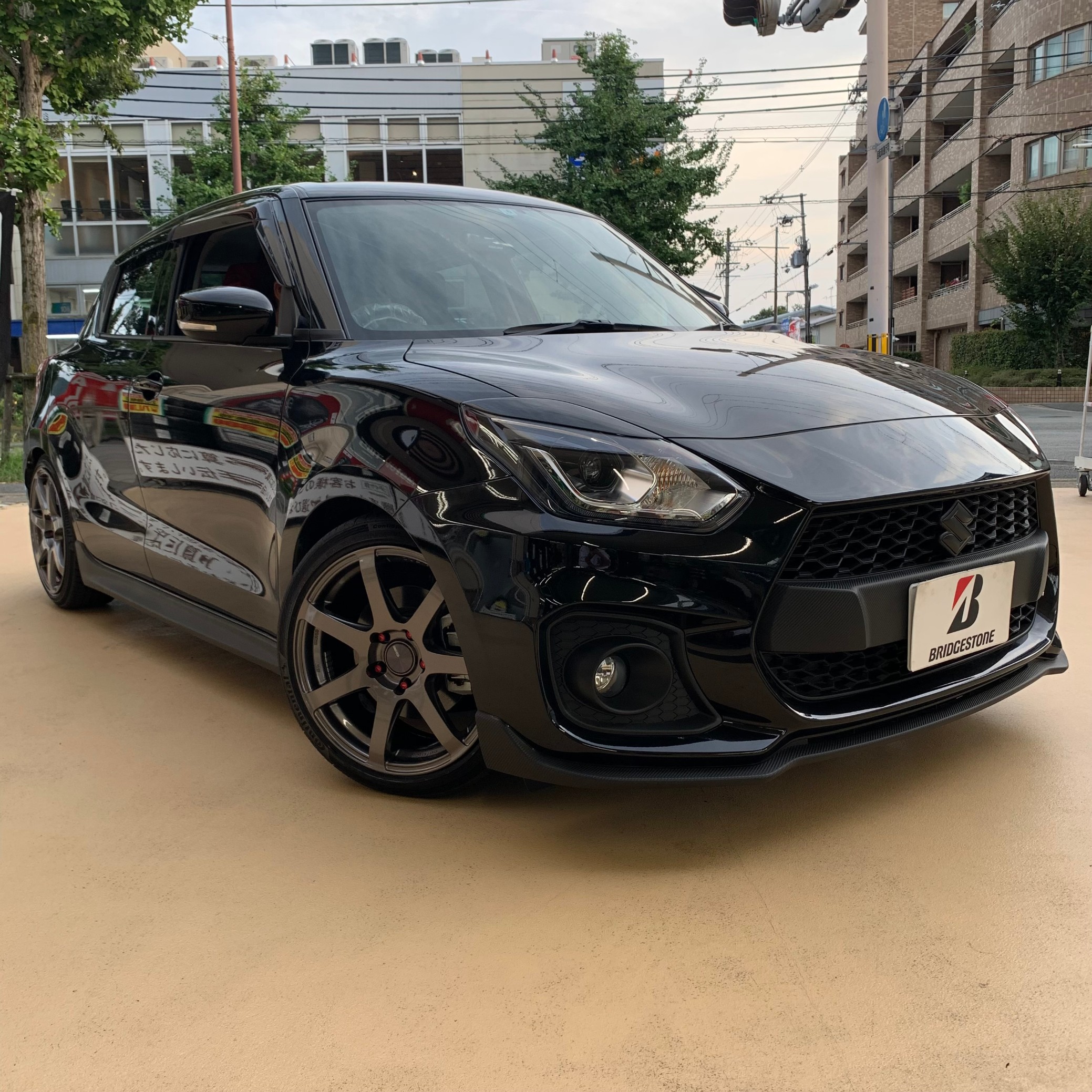 スズキ スイフトスポーツ(ZC33S)のサスペンション(車高調)＆ホイール