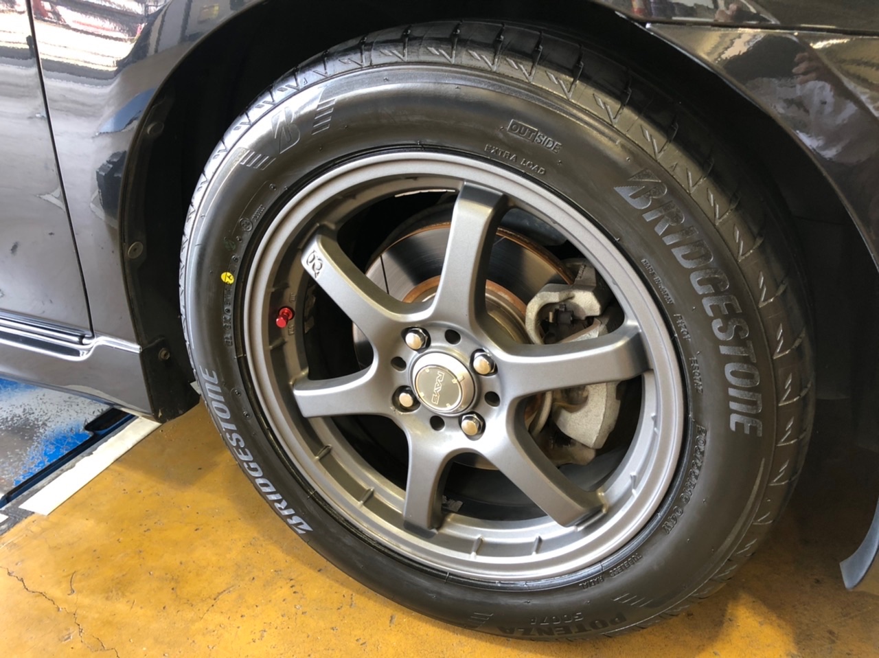 カローラ アクシオ GT タイヤ交換 ポテンザ S007A お取り付け