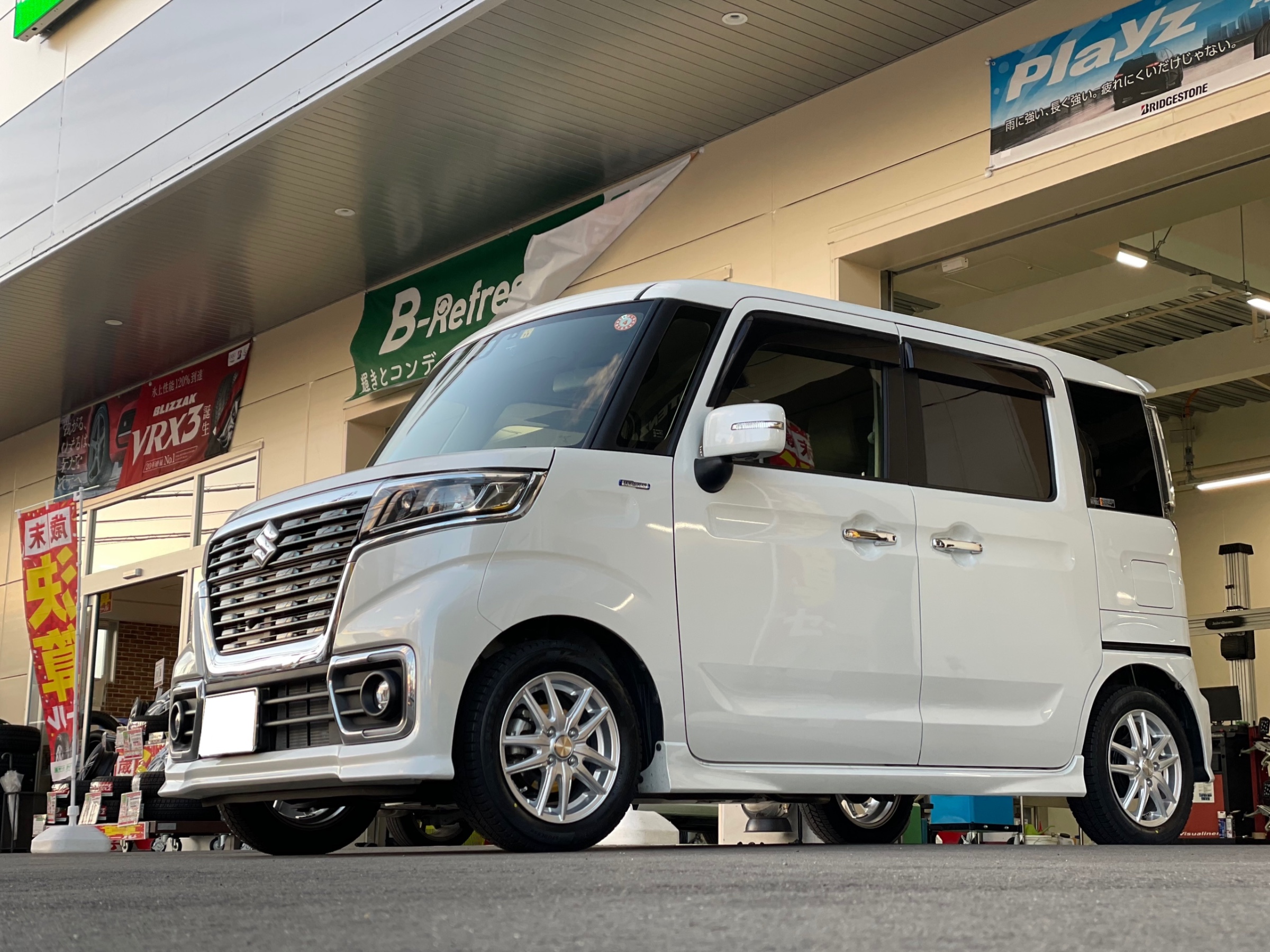スズキ スペーシアカスタム MK53S スタッドレスタイヤ・アルミホイール