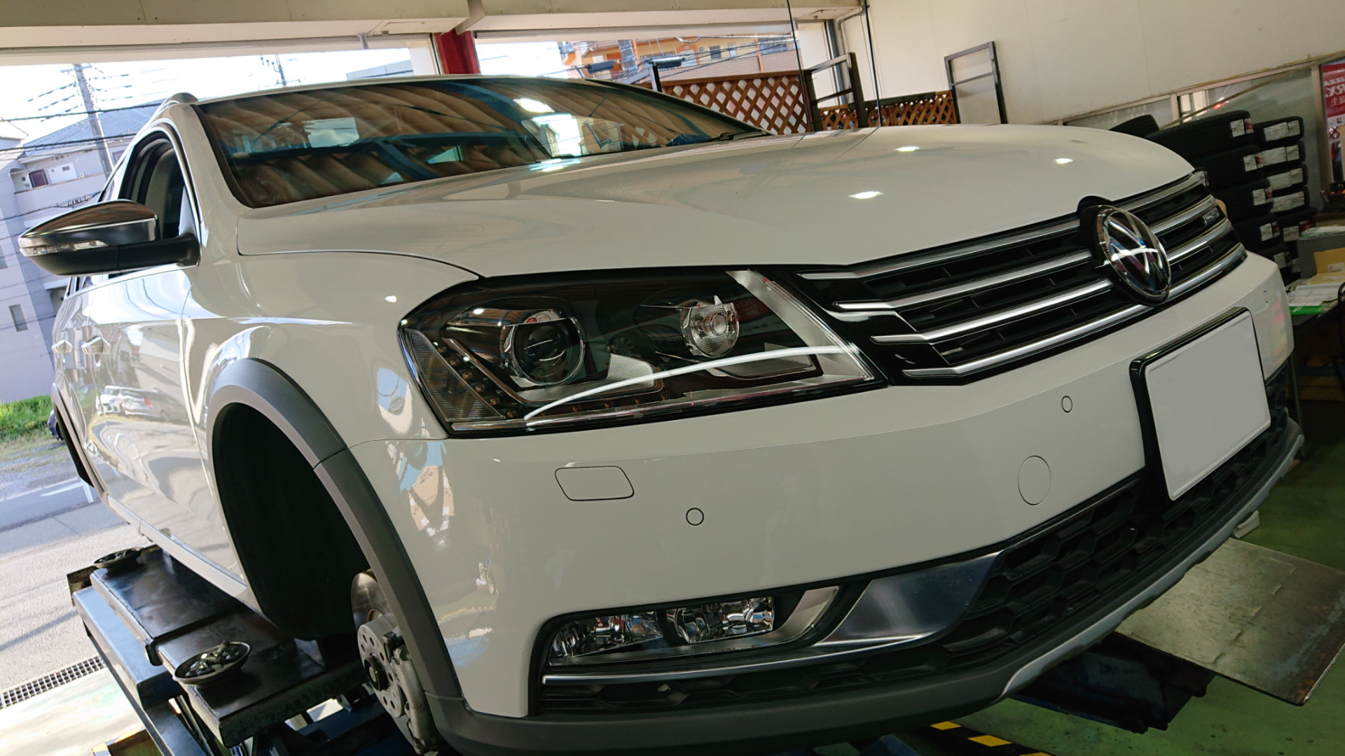 VW・B8パサート オールトラック 新品タイヤ交換！ | フォルクスワーゲ