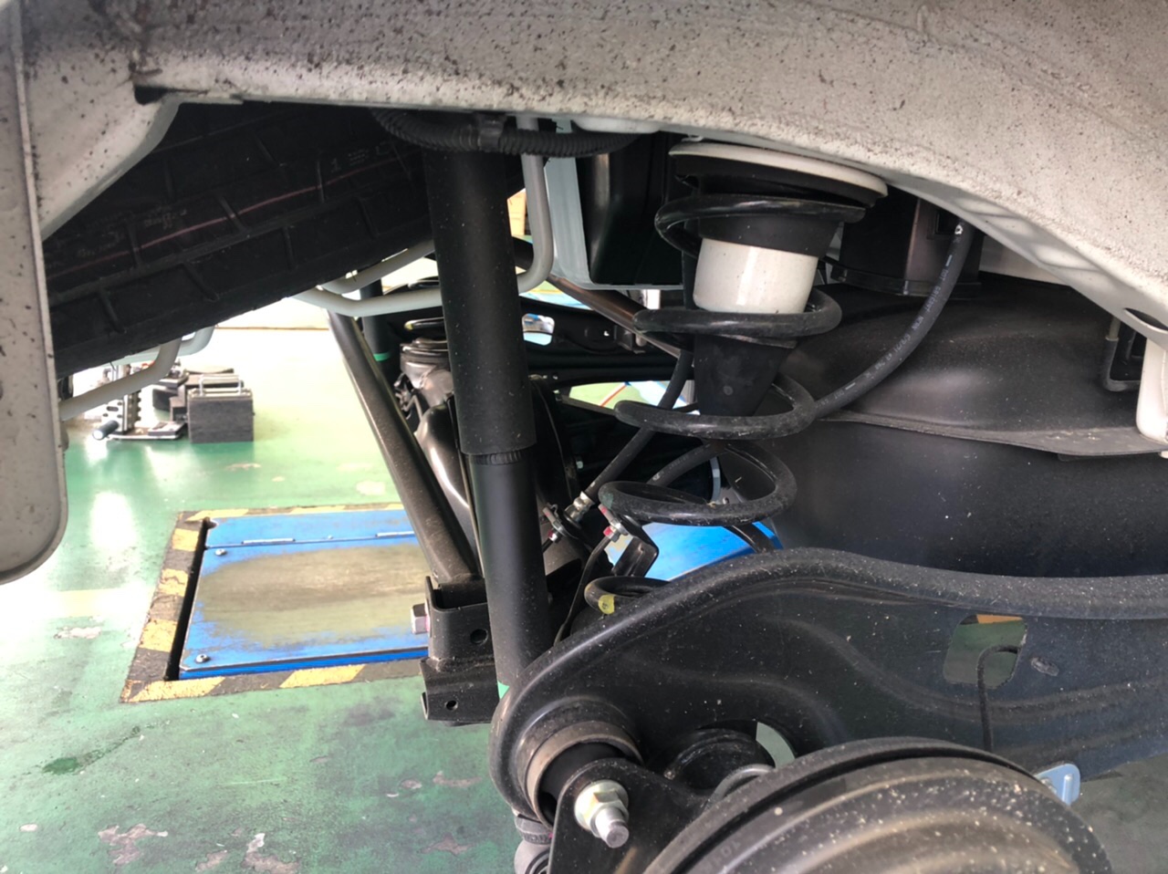スズキ エブリイに車高調取り付け！ | 店舗おススメ情報