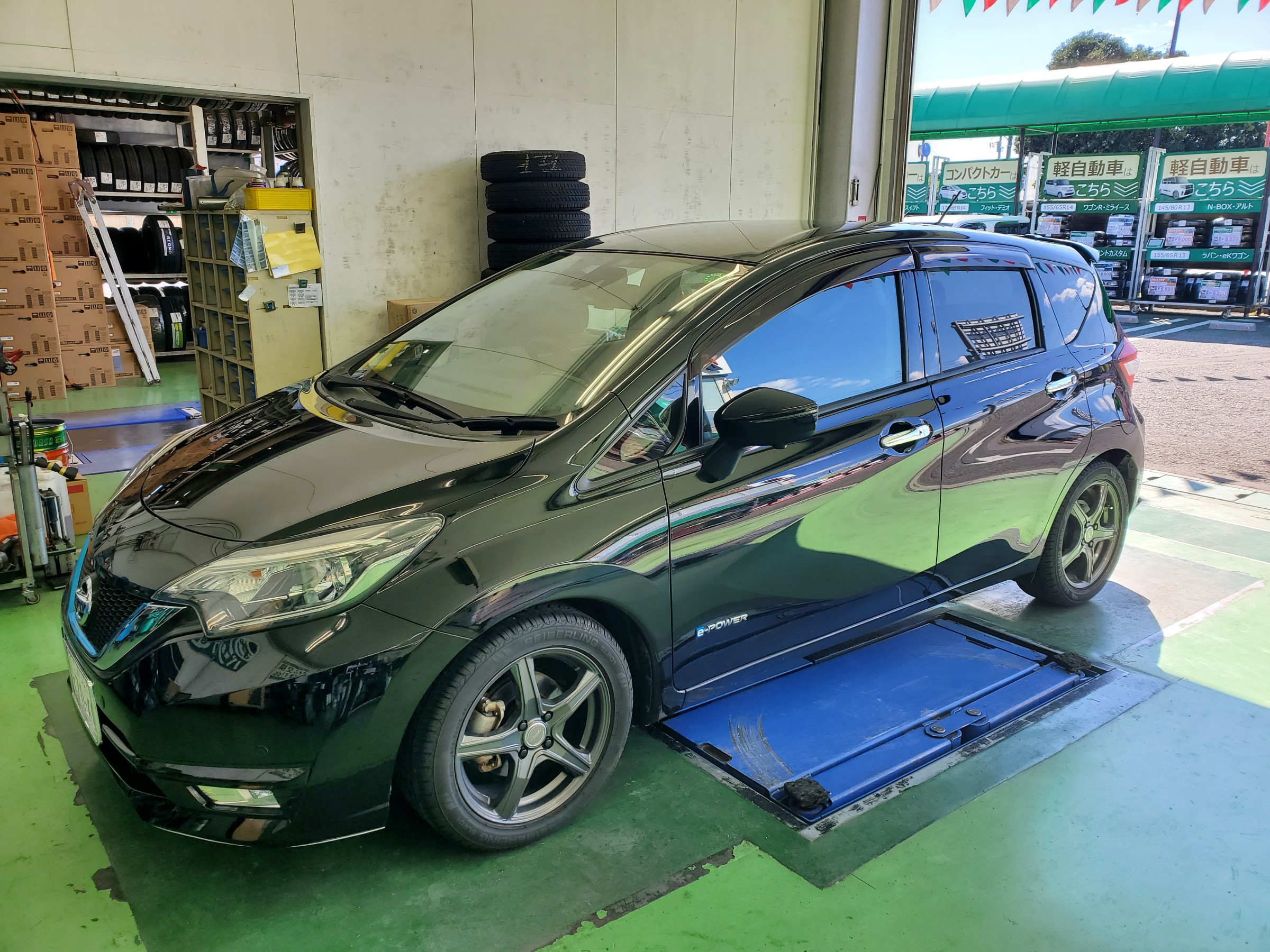 ニッサン・ノート・eパワー】リアワイパー交換 | 日産 ノートe-POWER