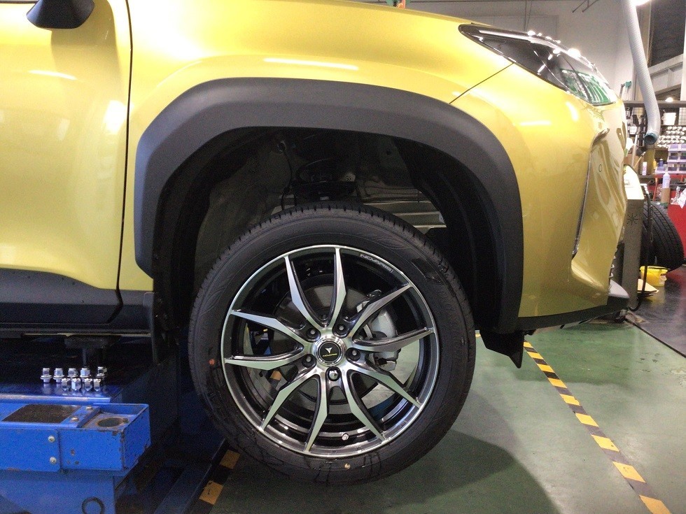 ☆トヨタ ヤリスクロス 5BA-MXPB15 ホイール交換 相互入替