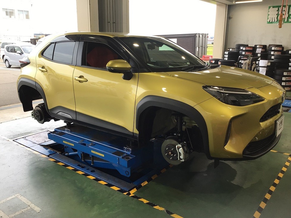 ☆トヨタ ヤリスクロス 5BA-MXPB15 ホイール交換 相互入替