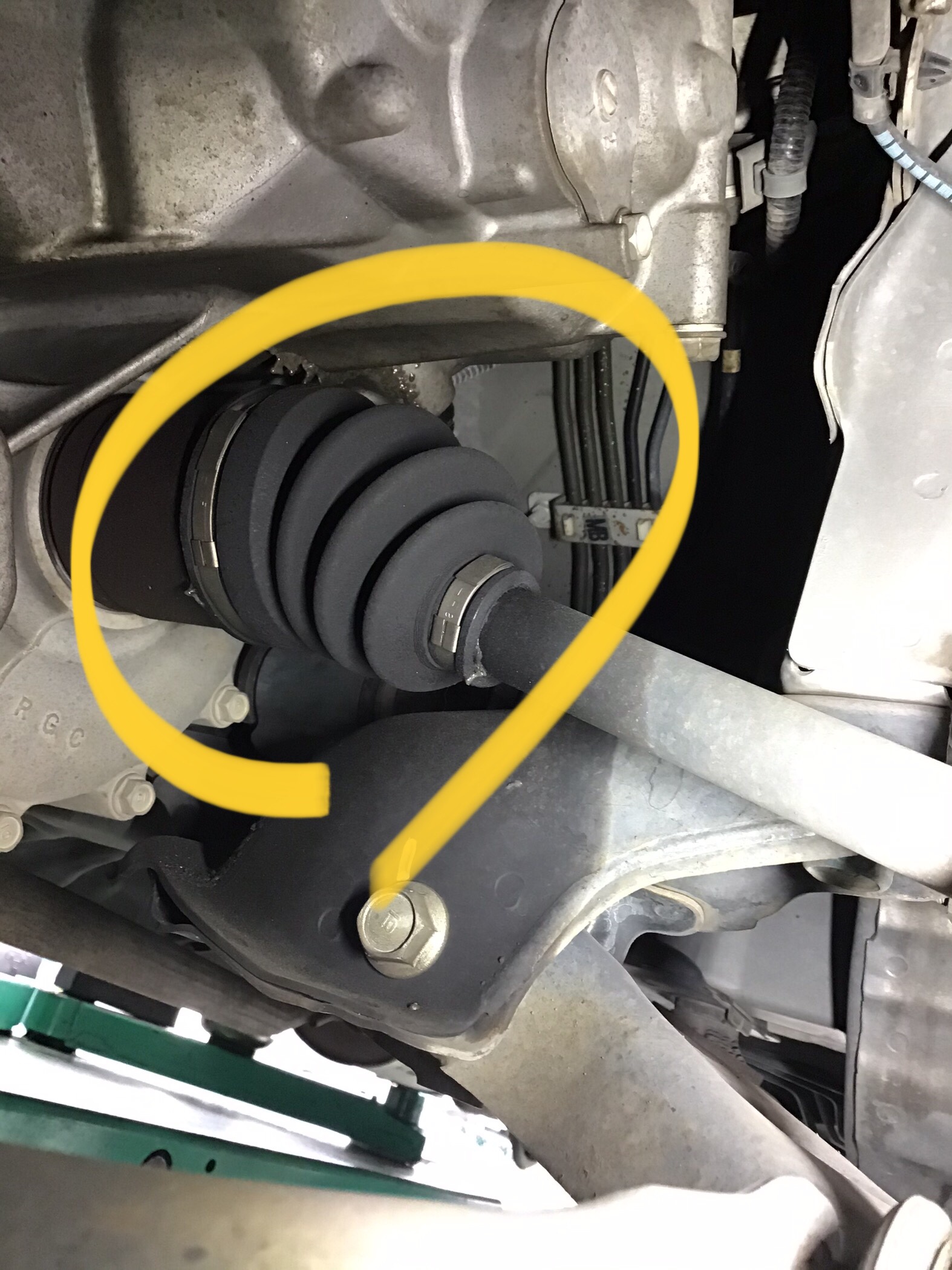 ホンダ ゼストターボ 車検整備 ドライブシャフトインナーブーツ交換 ロワボールジョイントブーツ交換 ブレーキフルード交換 エアコンフィルター交換  冷却水交換 その壱 ホンダ ゼスト メンテナンス商品 その他 車検 サービス事例 タイヤ館 町田 東京都のタイヤ ...