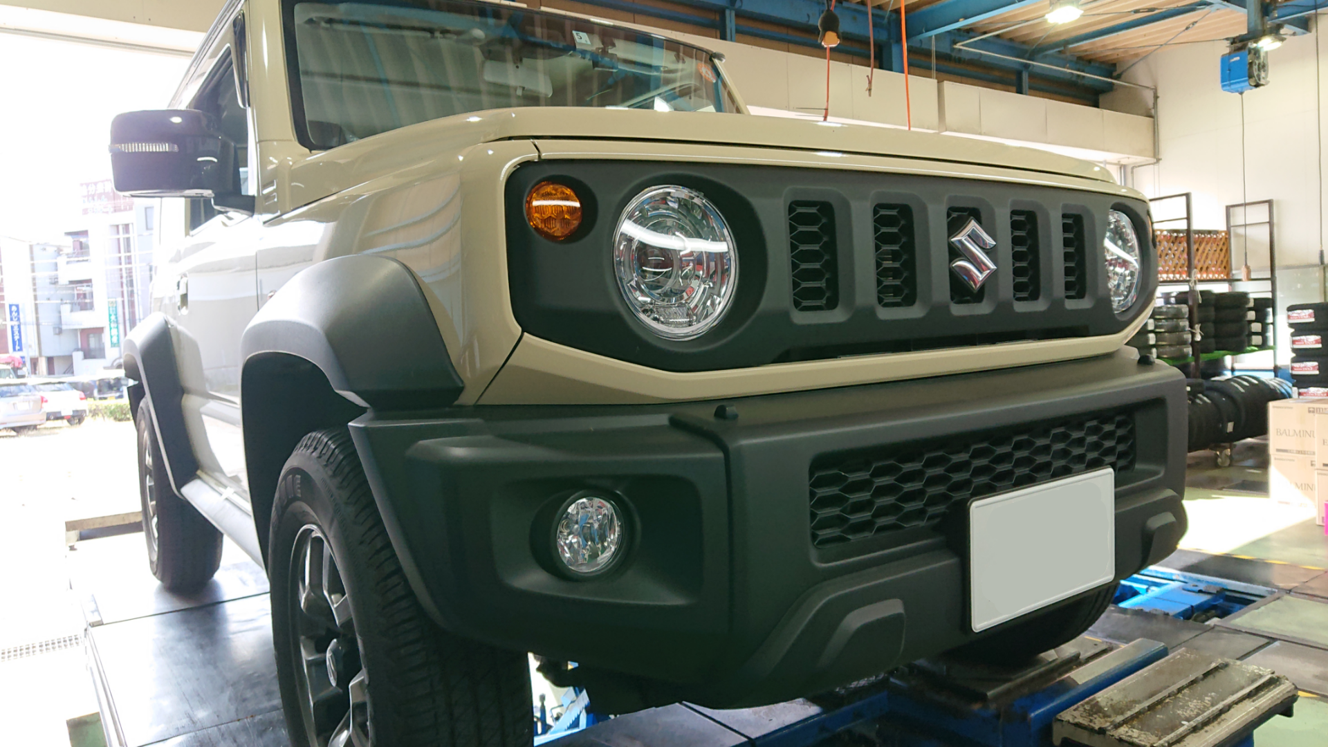 スズキ・JB74型ジムニーシエラ スタッドレスタイヤ交換！ | スズキ