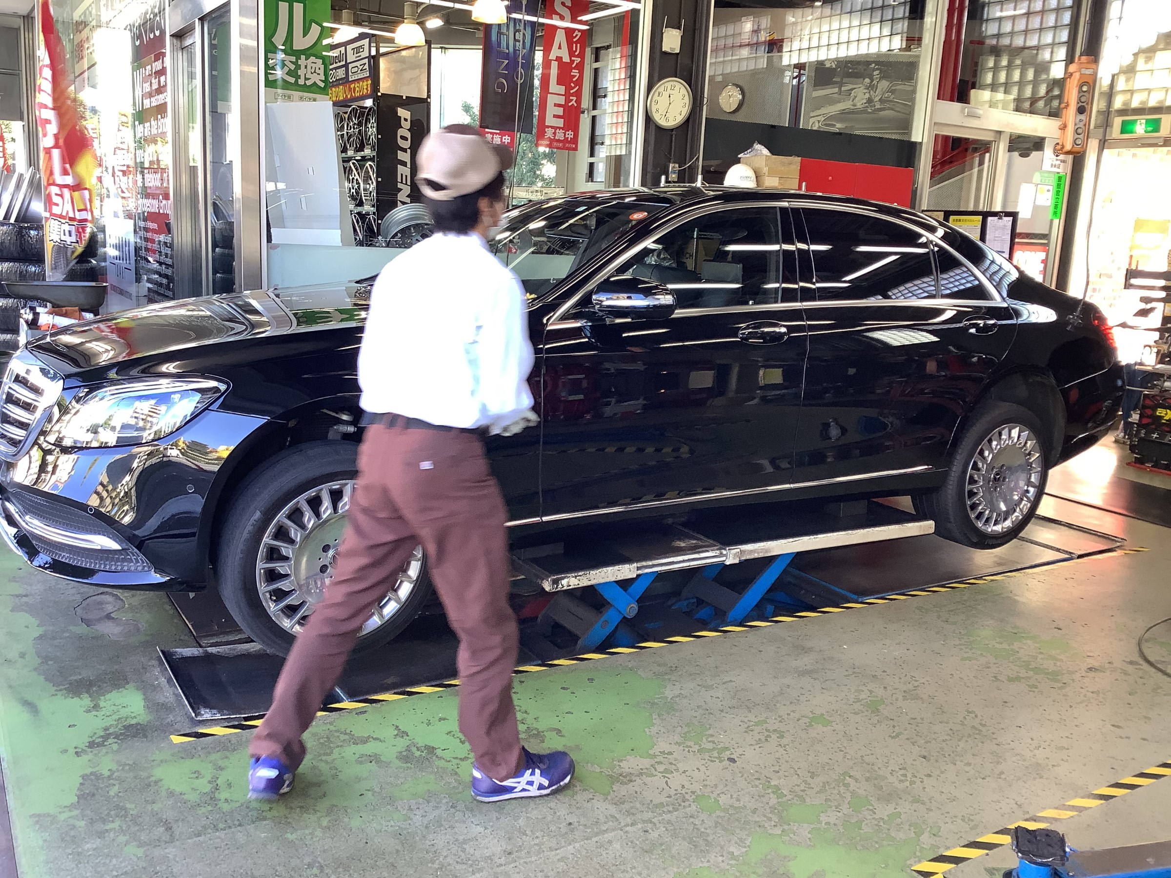メルセデスベンツ W222 S560 タイヤ交換！ | メルセデス・ベンツ S