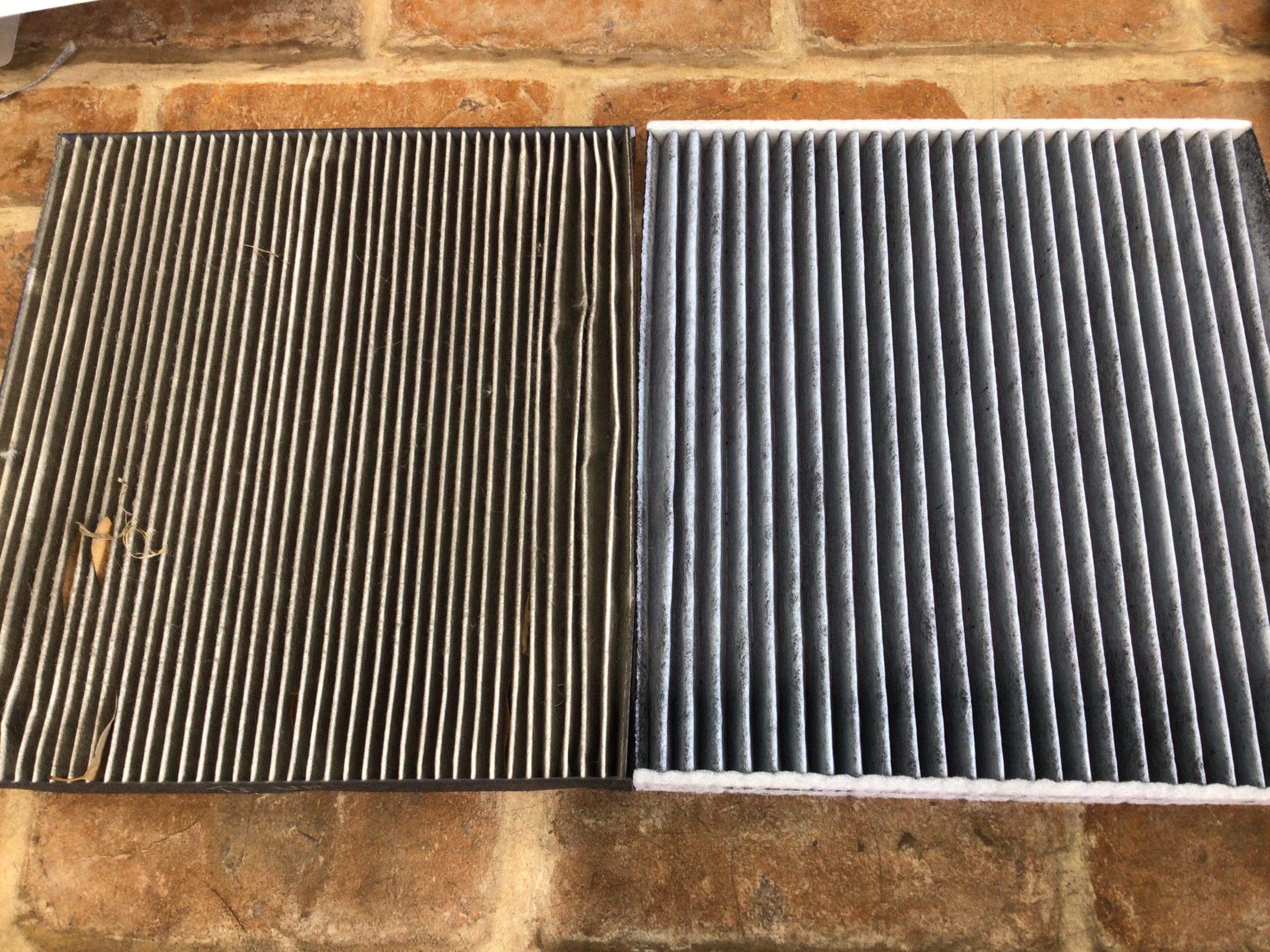 トヨタ アイシス エアフィルター交換 トヨタ アイシス メンテナンス商品 その他 無料安全点検 サービス事例 タイヤ館 太宰府 タイヤからはじまる トータルカーメンテナンス タイヤ館グループ