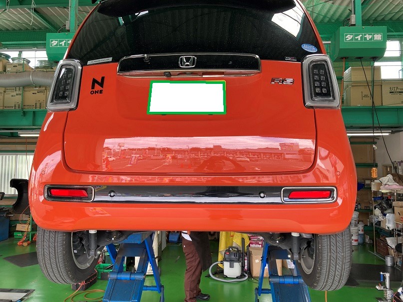 ホンダ N-ONE【 柿本マフラー GTbox 06＆S装着 】作業紹介♪♪ カスタムもお任せください!! | ホンダ N-ONE その他 パーツ取付  > マフラー類メーター類取付 | サービス事例 | タイヤ館 河内長野 | 大阪府・和歌山県のタイヤからはじまる、トータルカーメンテナンス タイヤ  ...