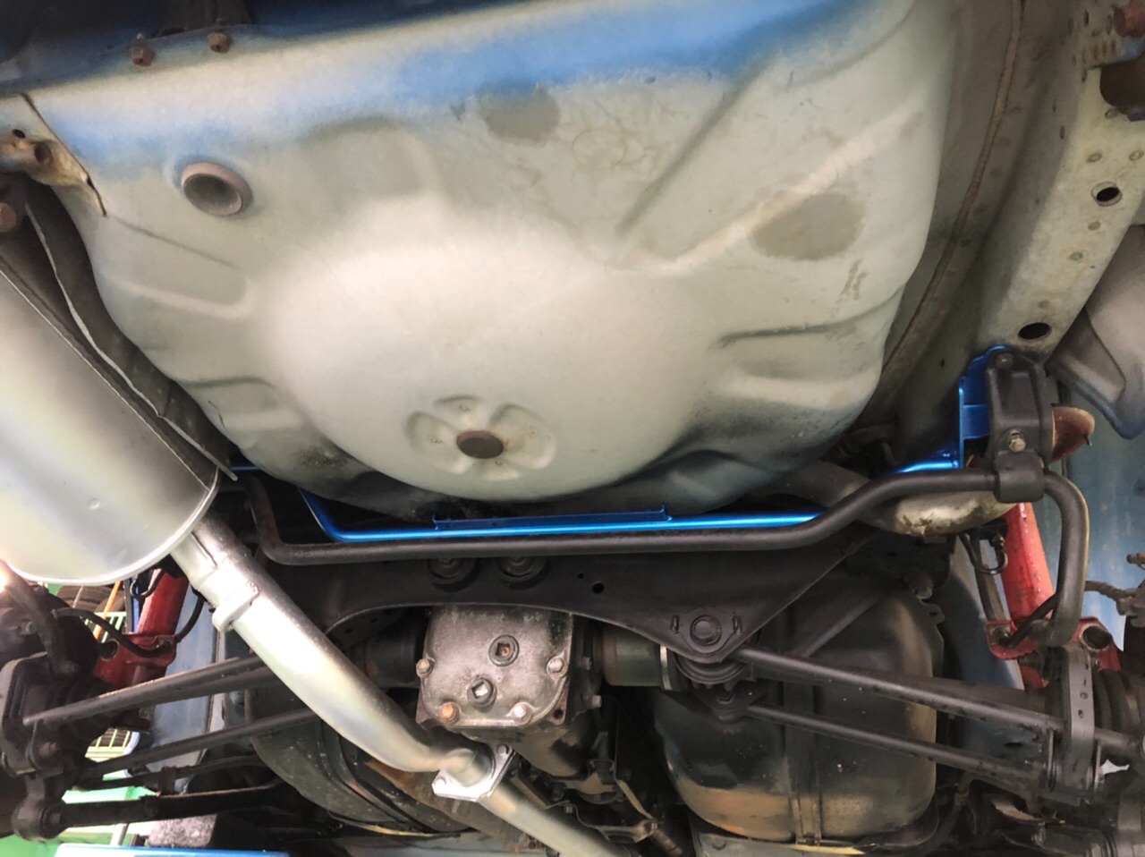 GDB 純正ディフューザー取り付け補強バーとステー