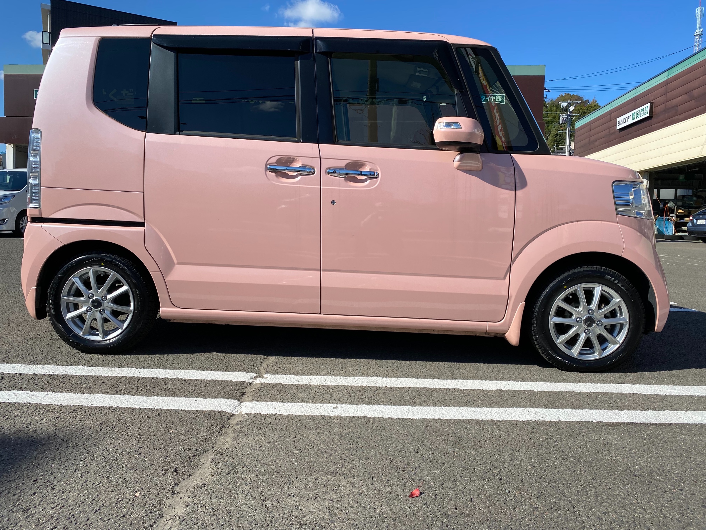 ホンダ N-BOX スタッドレスタイヤ+アルミホイールセット 取付