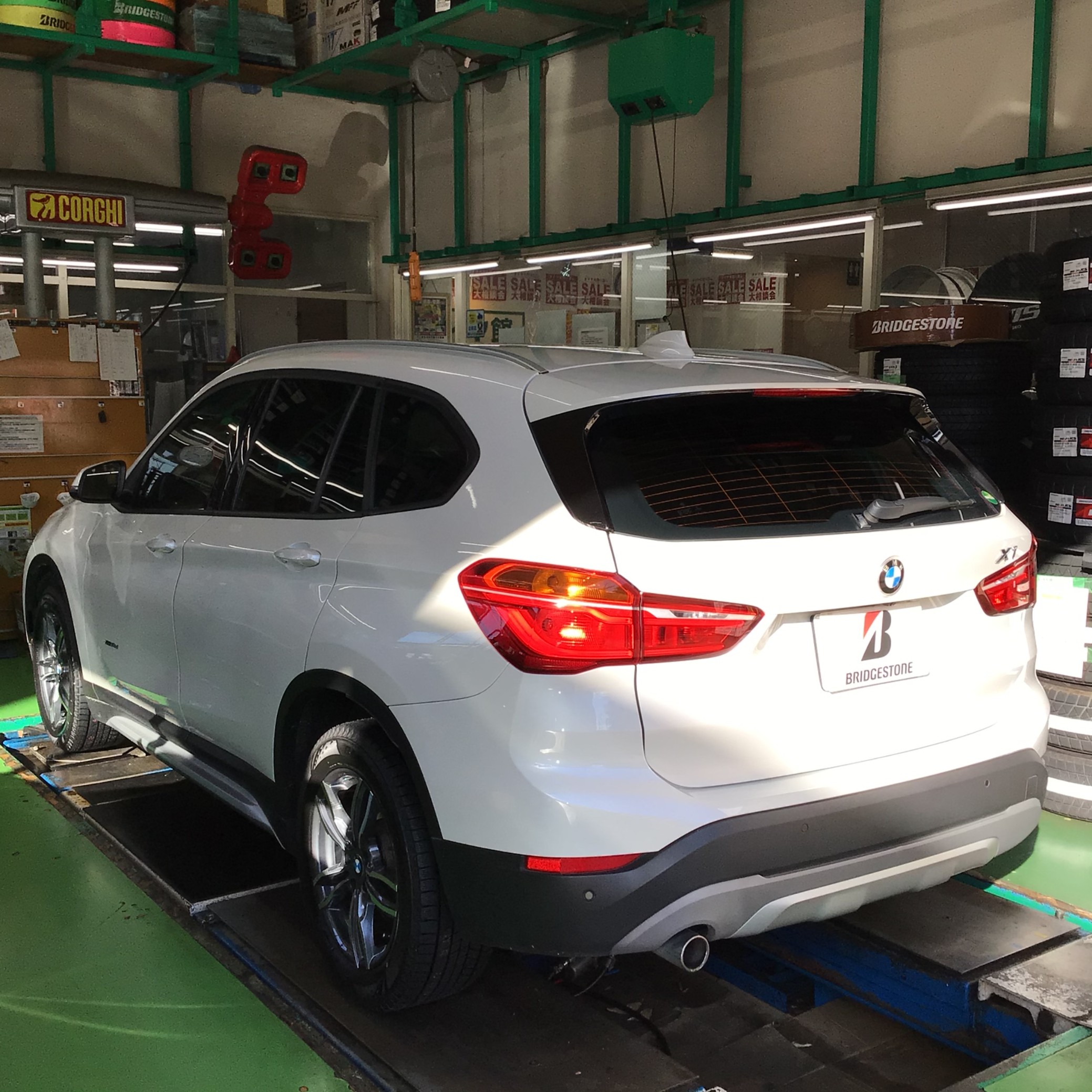 BMW X1 (F48) に スタッドレスタイヤホイールセット装着 | BMW X1