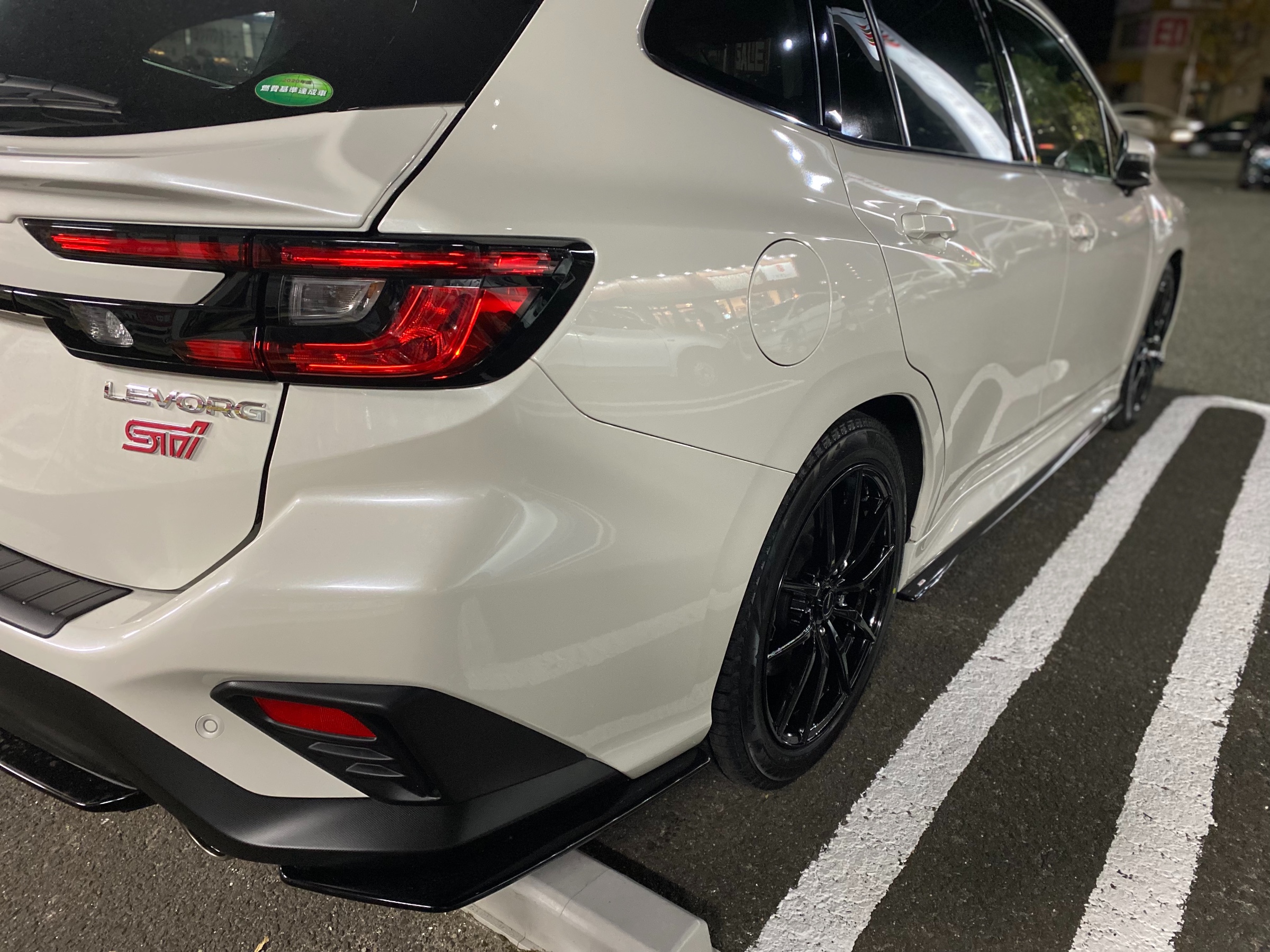 スバル レヴォーグ STIスポーツ 純正ホイールタイヤ 2022年 スタッドレス スバル レヴォーグ STIスポーツ 純正ホイールタイヤ 2022年