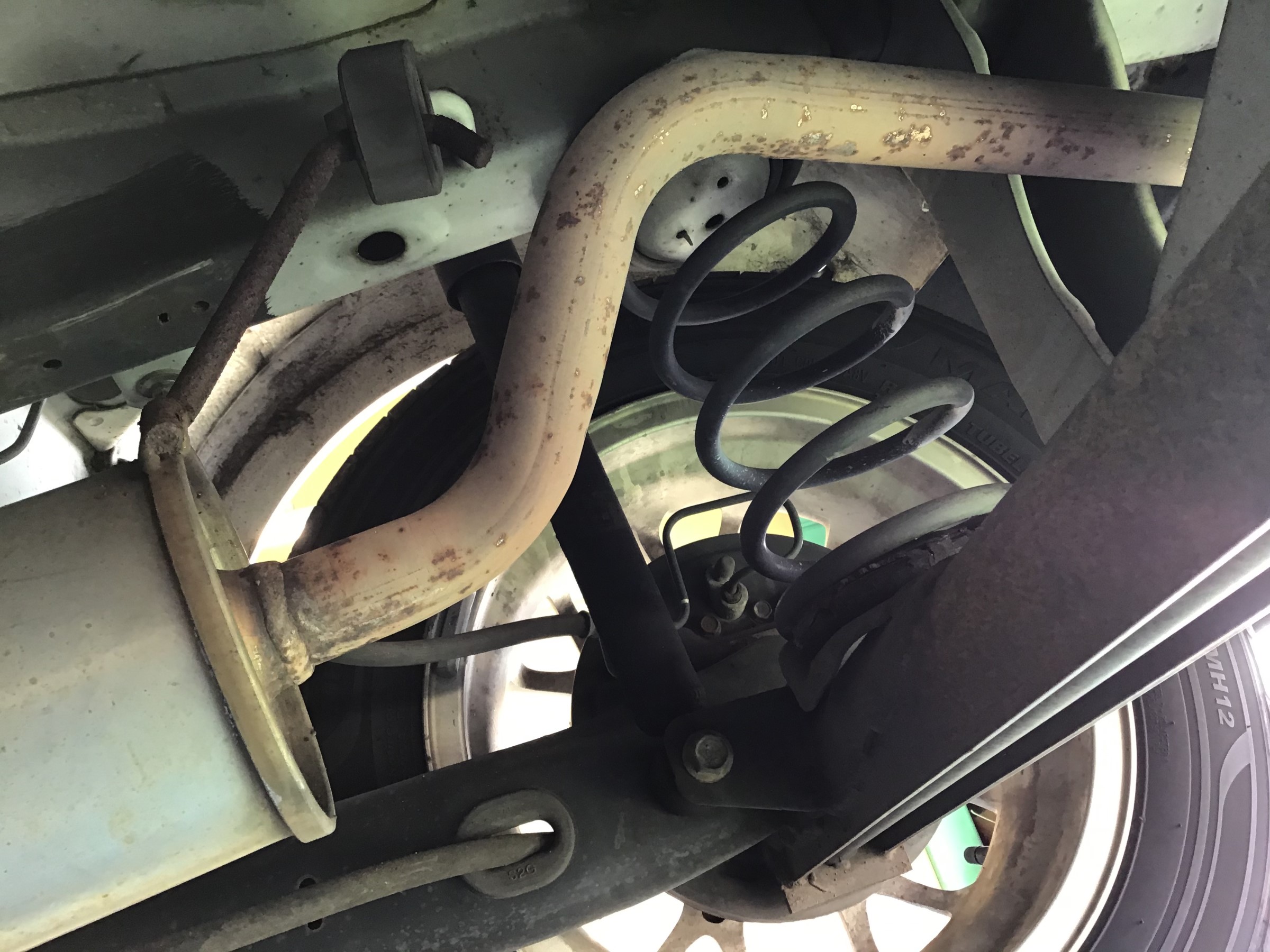 お車の下回り マフラー防錆コーティング その他 その他 スタッドレス メンテナンス サービス事例 タイヤ館 有田 大阪府 和歌山県のタイヤからはじまる トータルカーメンテナンス タイヤ館グループ