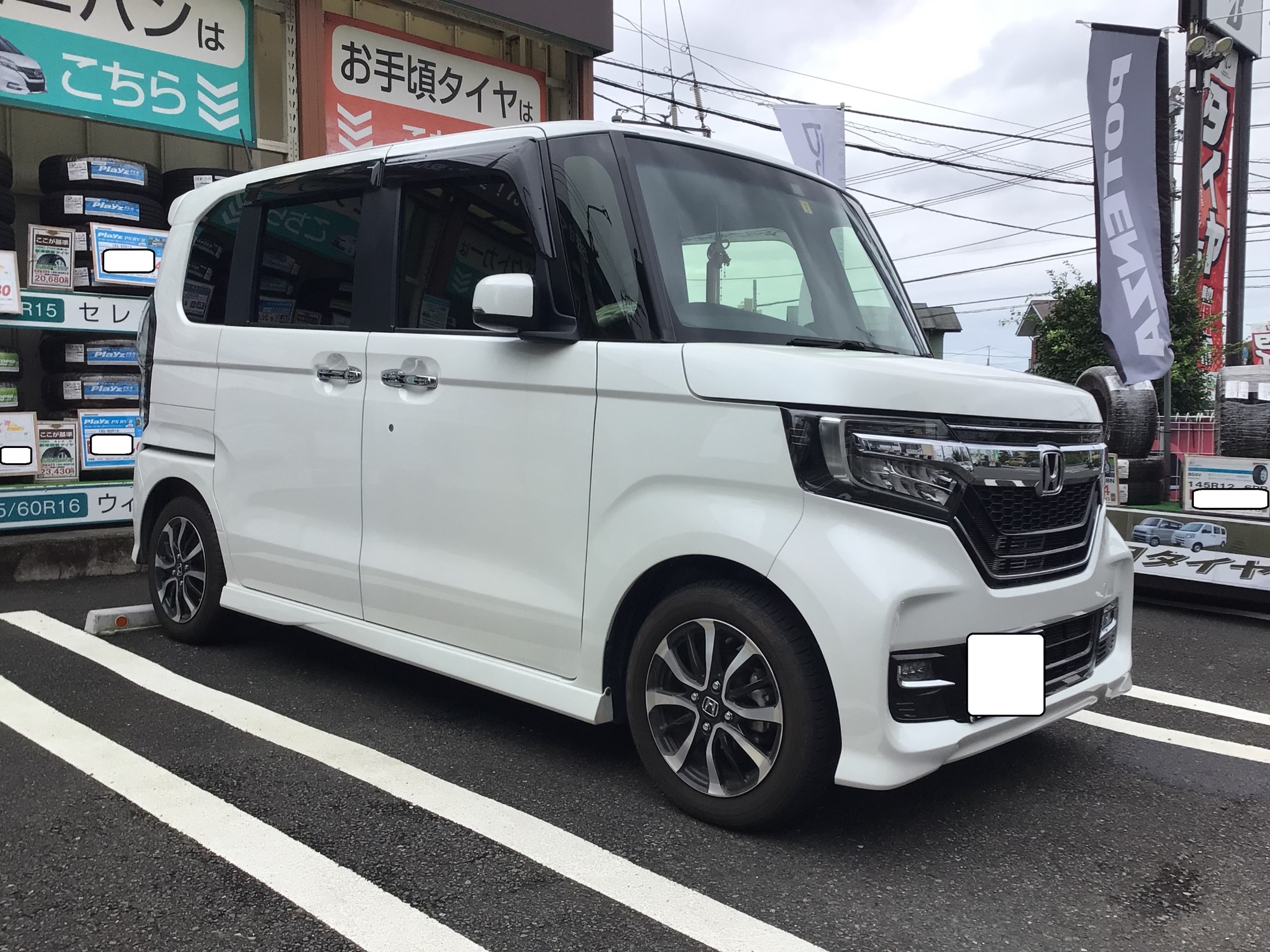 ホンダ N-BOX JF3にダウンサス、シートカバー、アルミホイール16インチ